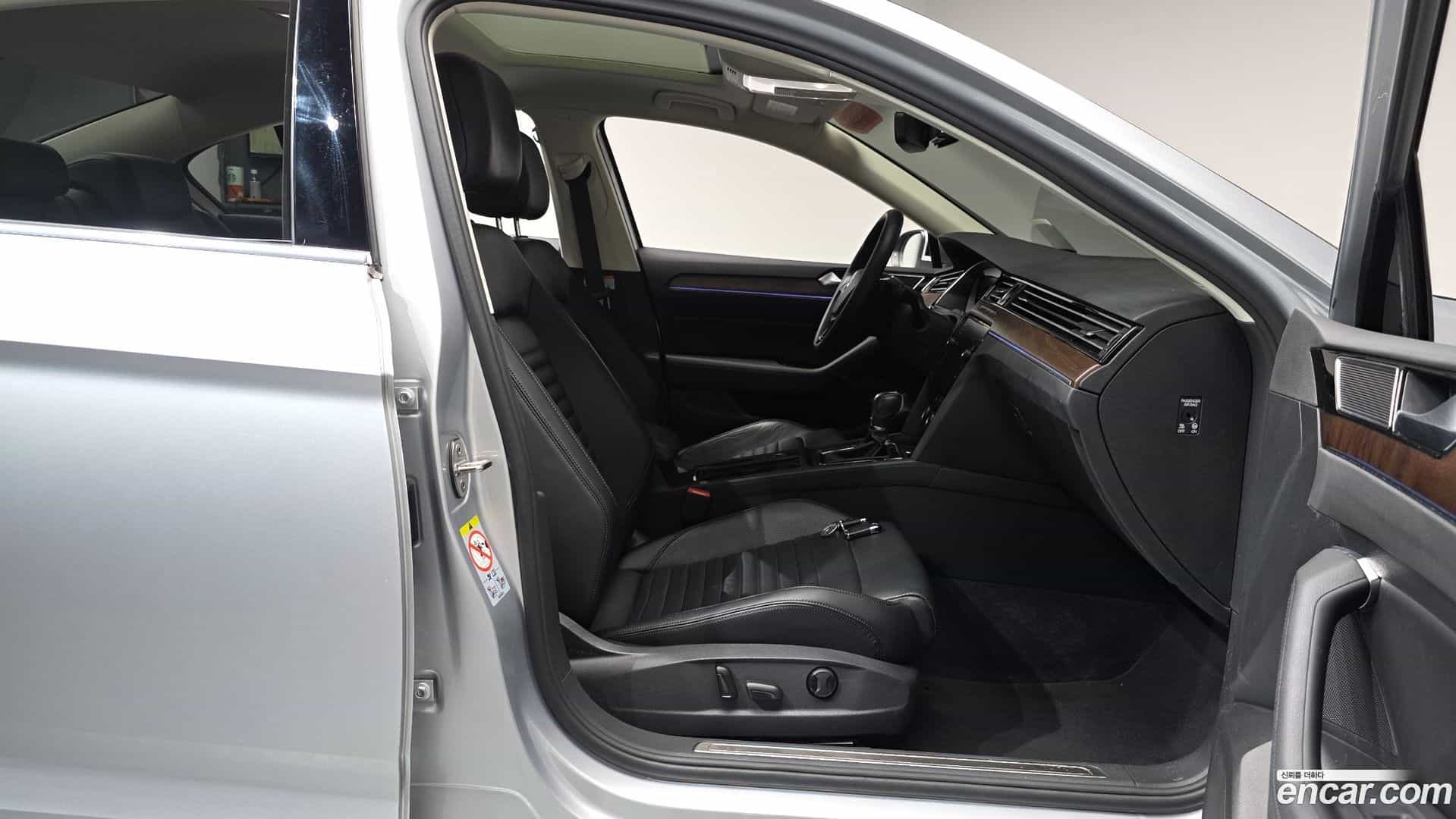 Passat Volkswagen 2018.2-INNER-036