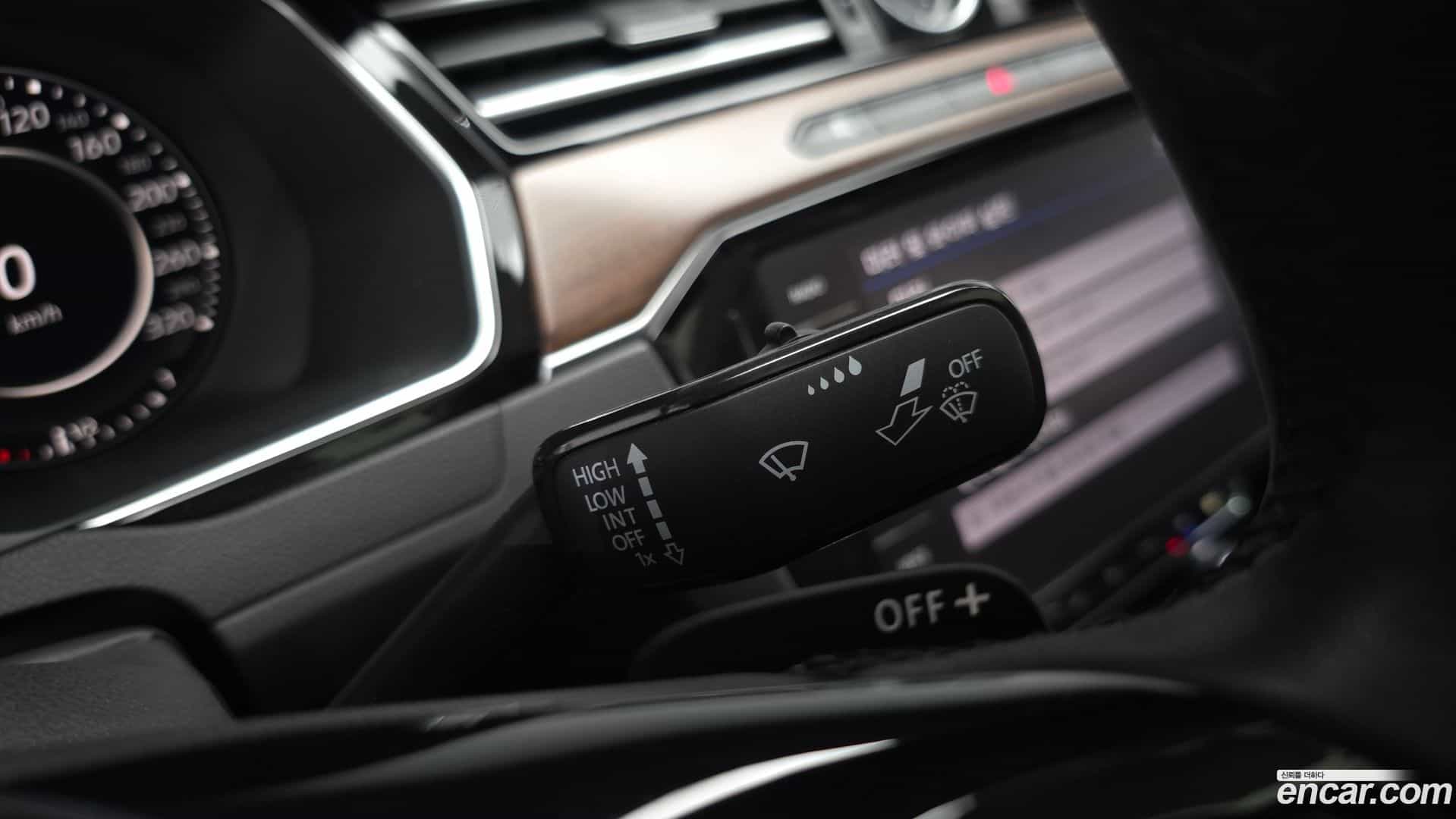 Passat Volkswagen 2018.2-OPTION-040