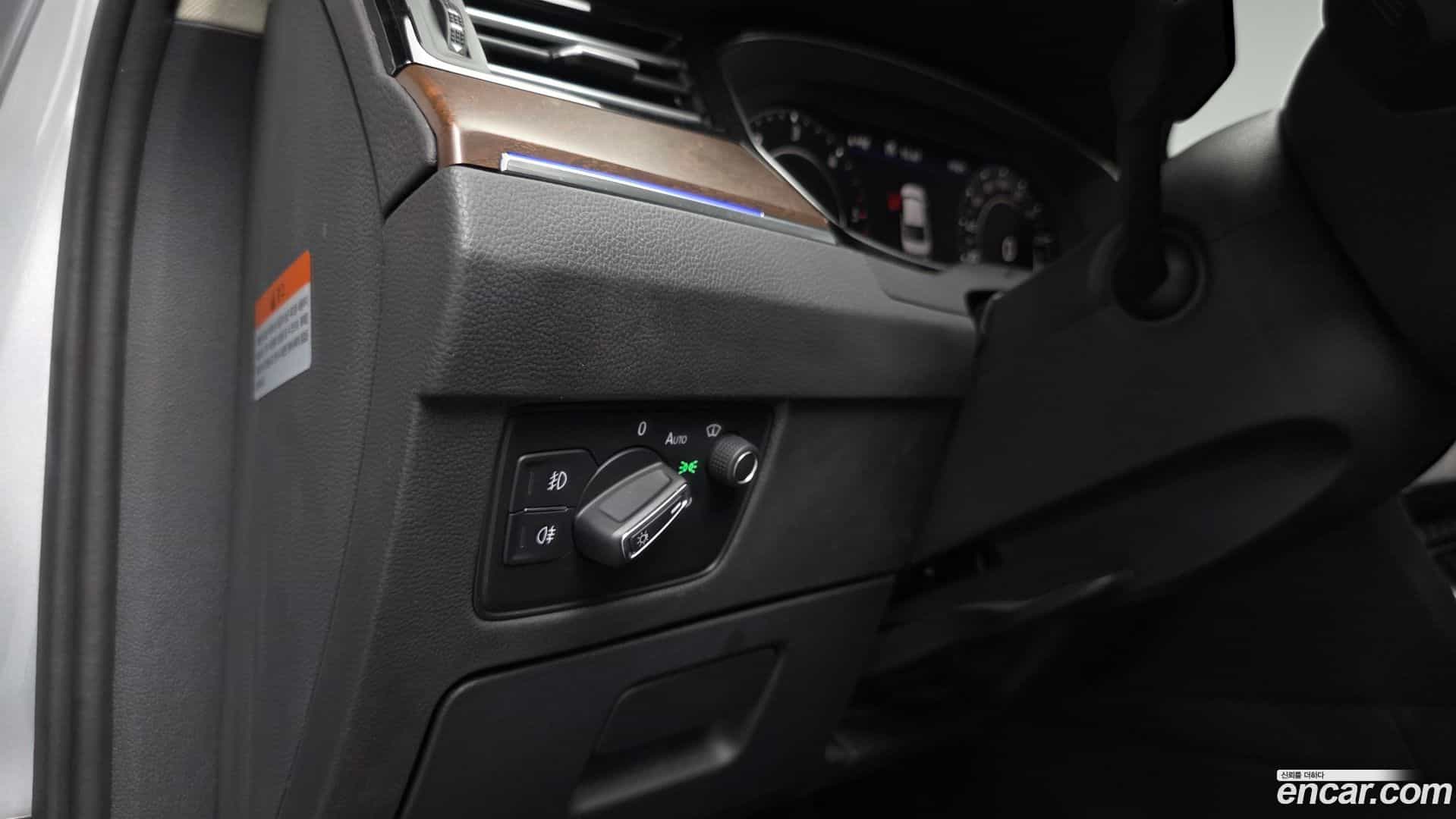 Passat Volkswagen 2018.2-OPTION-043