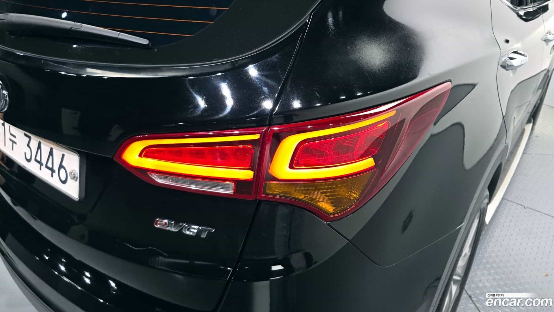 Santafe Hyundai 2016.1-OUTER-033