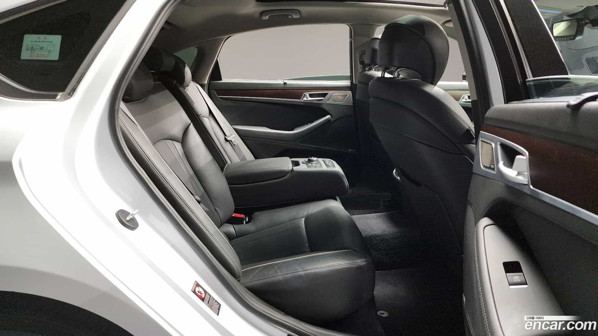 G80 Genesis 2017.5-OPTION-015