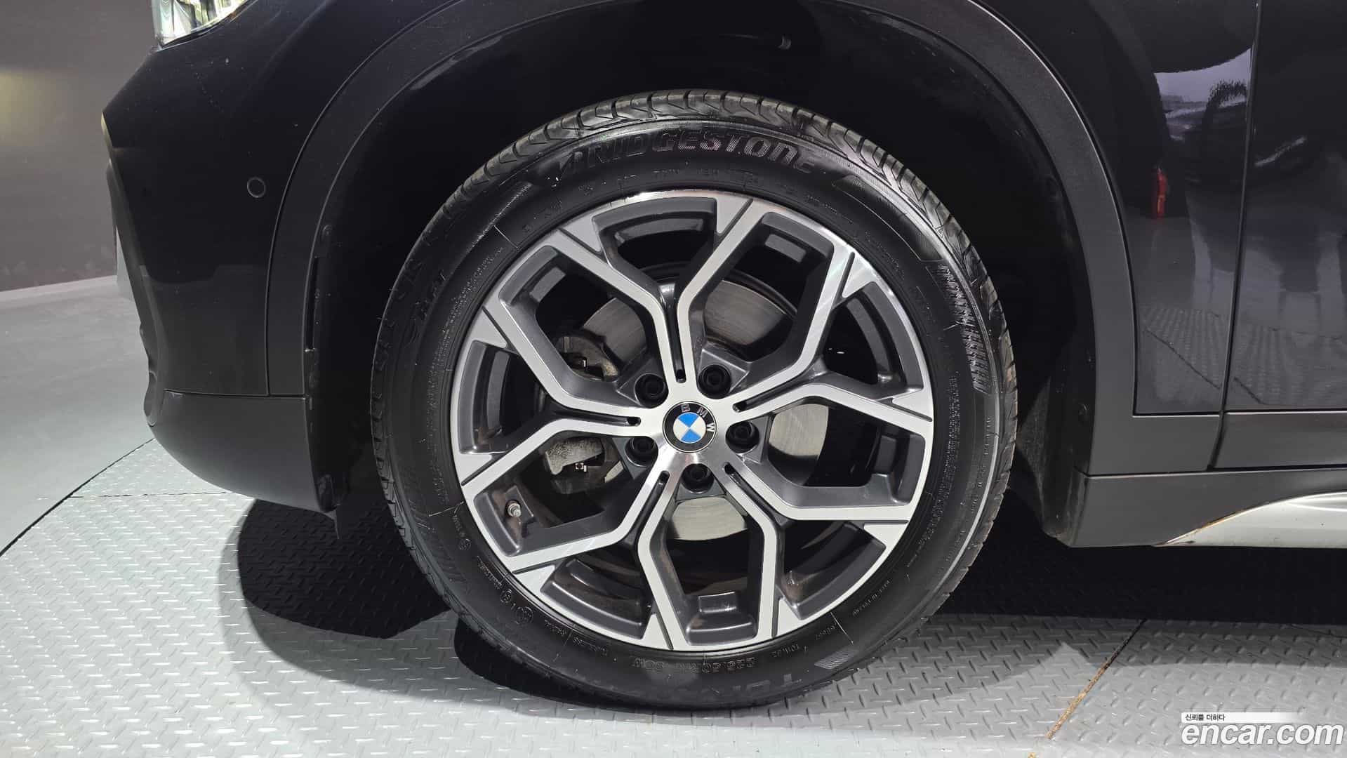 X1 BMW 2021.3-OUTER-005