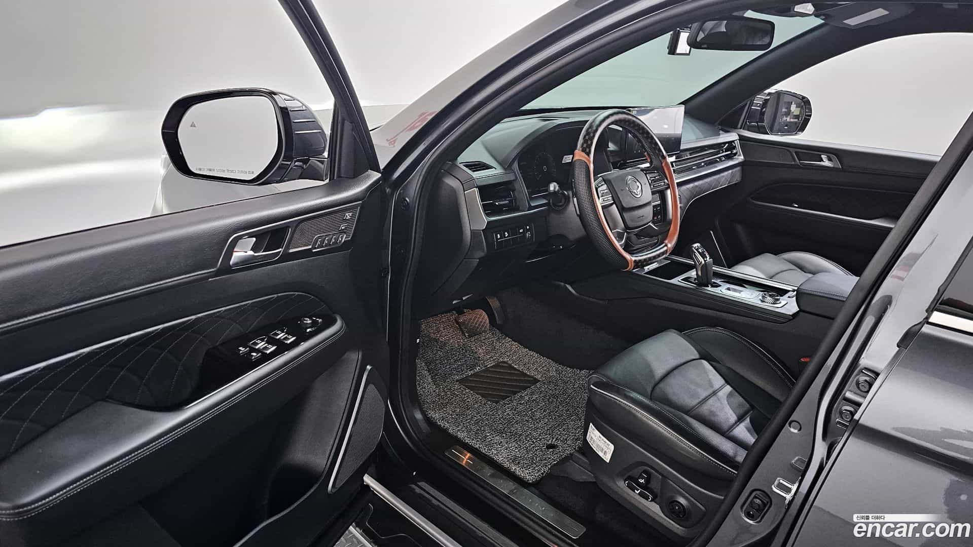 Rexton KG Mobility 2023.7-INNER-010