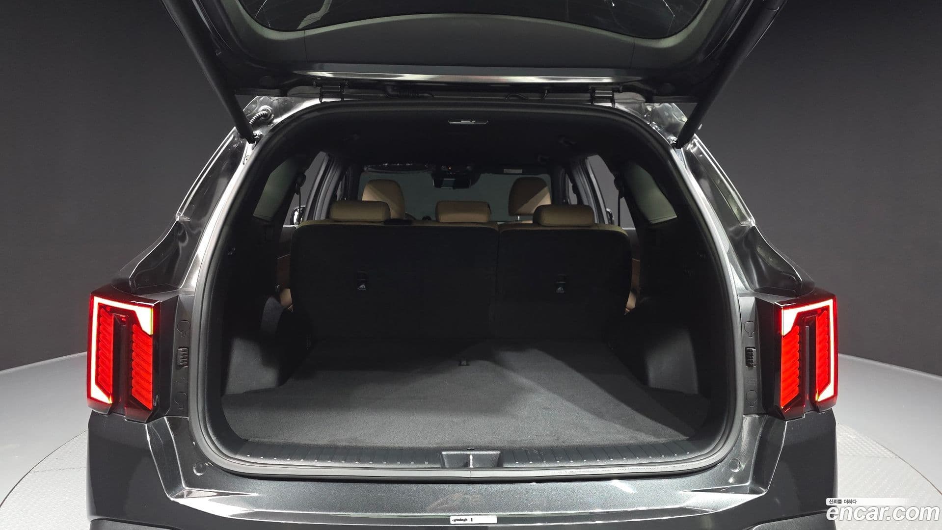 Main__Slider__Photo:Sorento Kia 2023.11-19