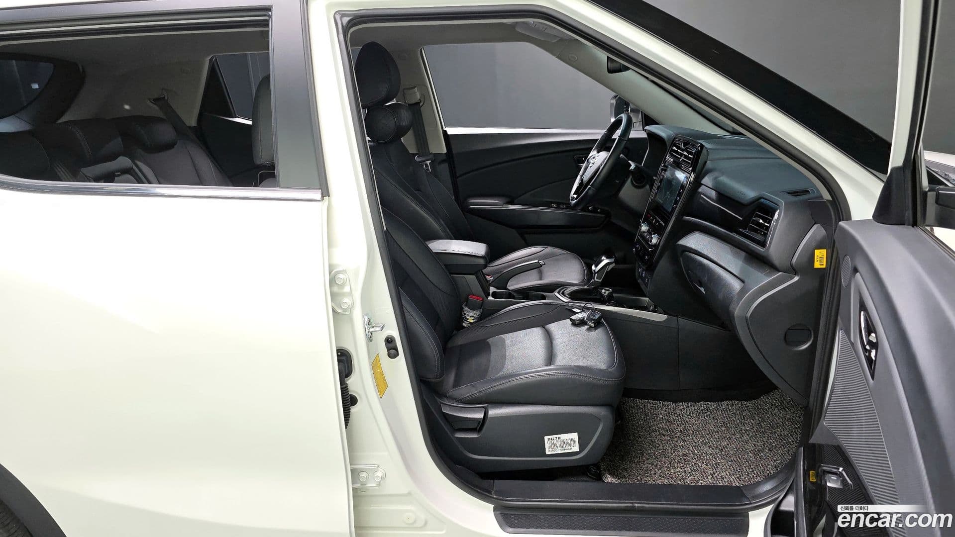 Main__Slider__Photo:TIBOLI KG Mobility 2021.10-10