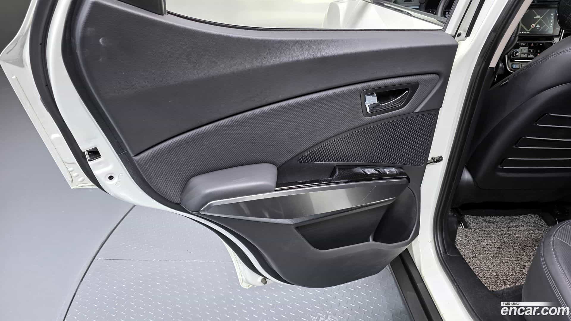 TIBOLI KG Mobility 2021.10-INNER-035