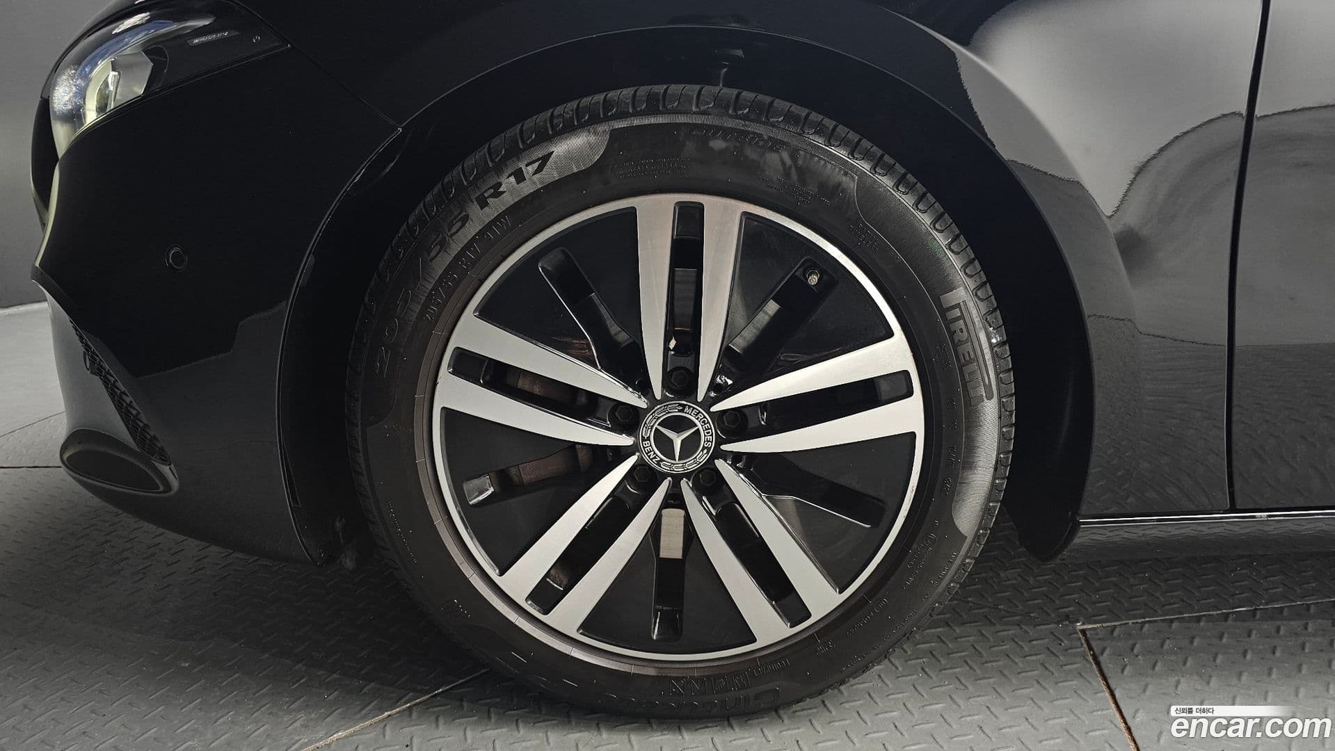 Main__Slider__Photo:A-Class Mercedes-Benz 2021.3-4