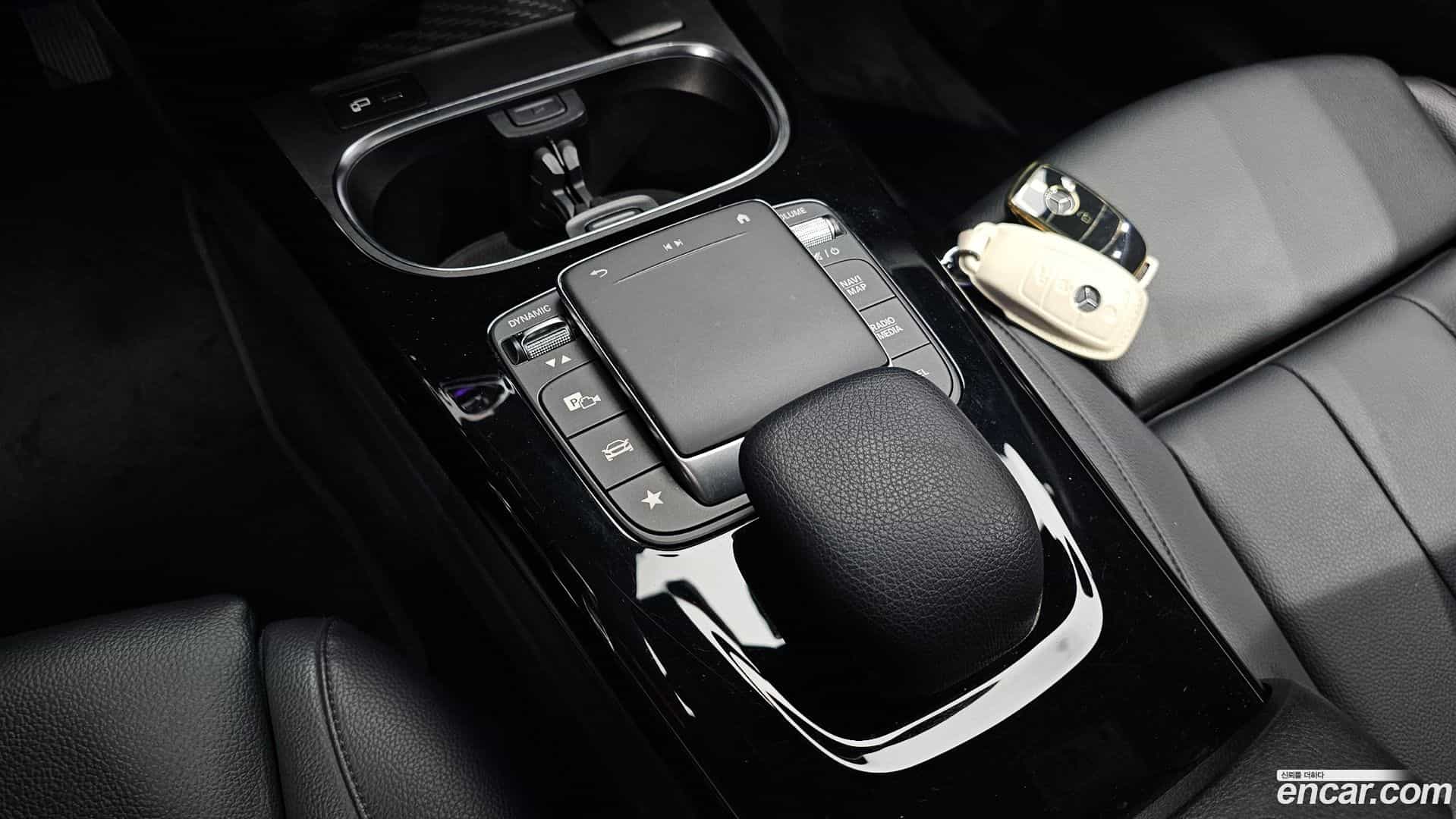 A-Class Mercedes-Benz 2021.3-OPTION-023