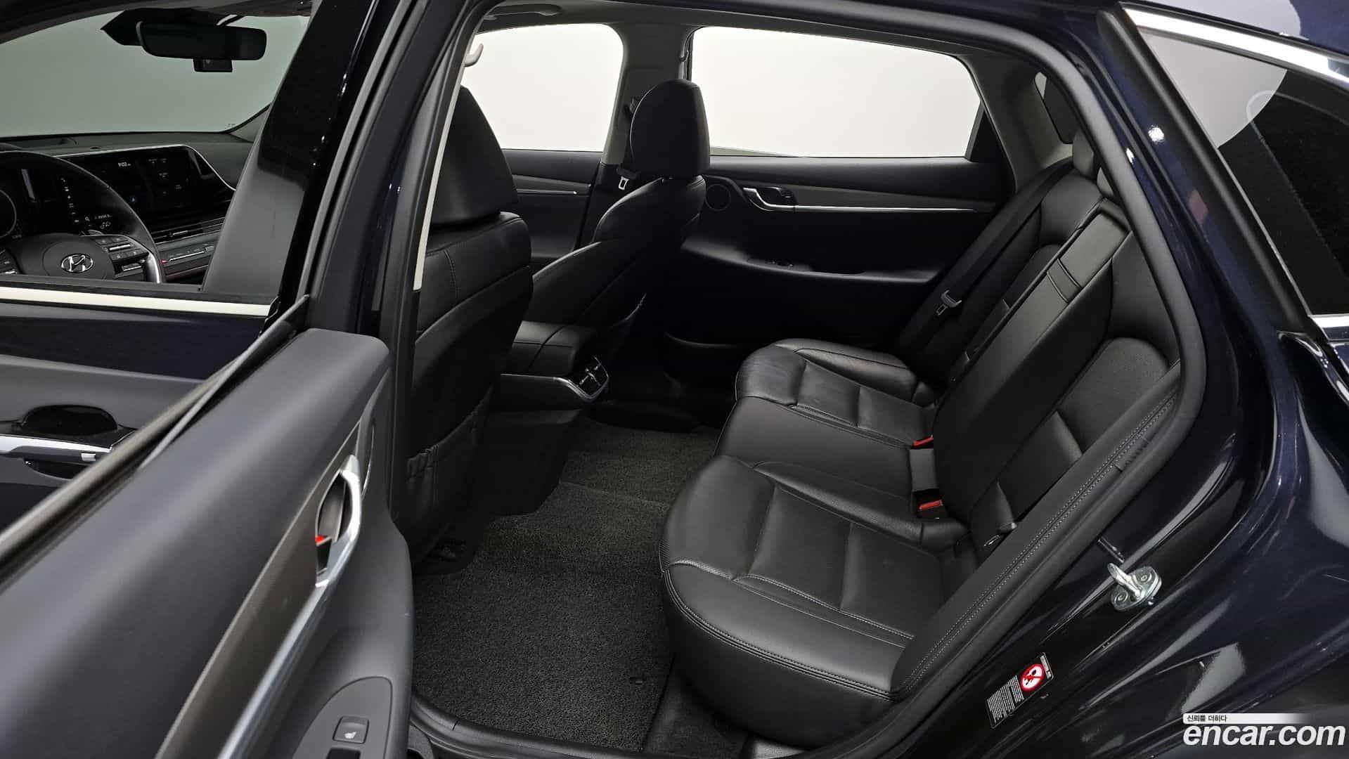 Grandeur Hyundai 2021.3-OPTION-040