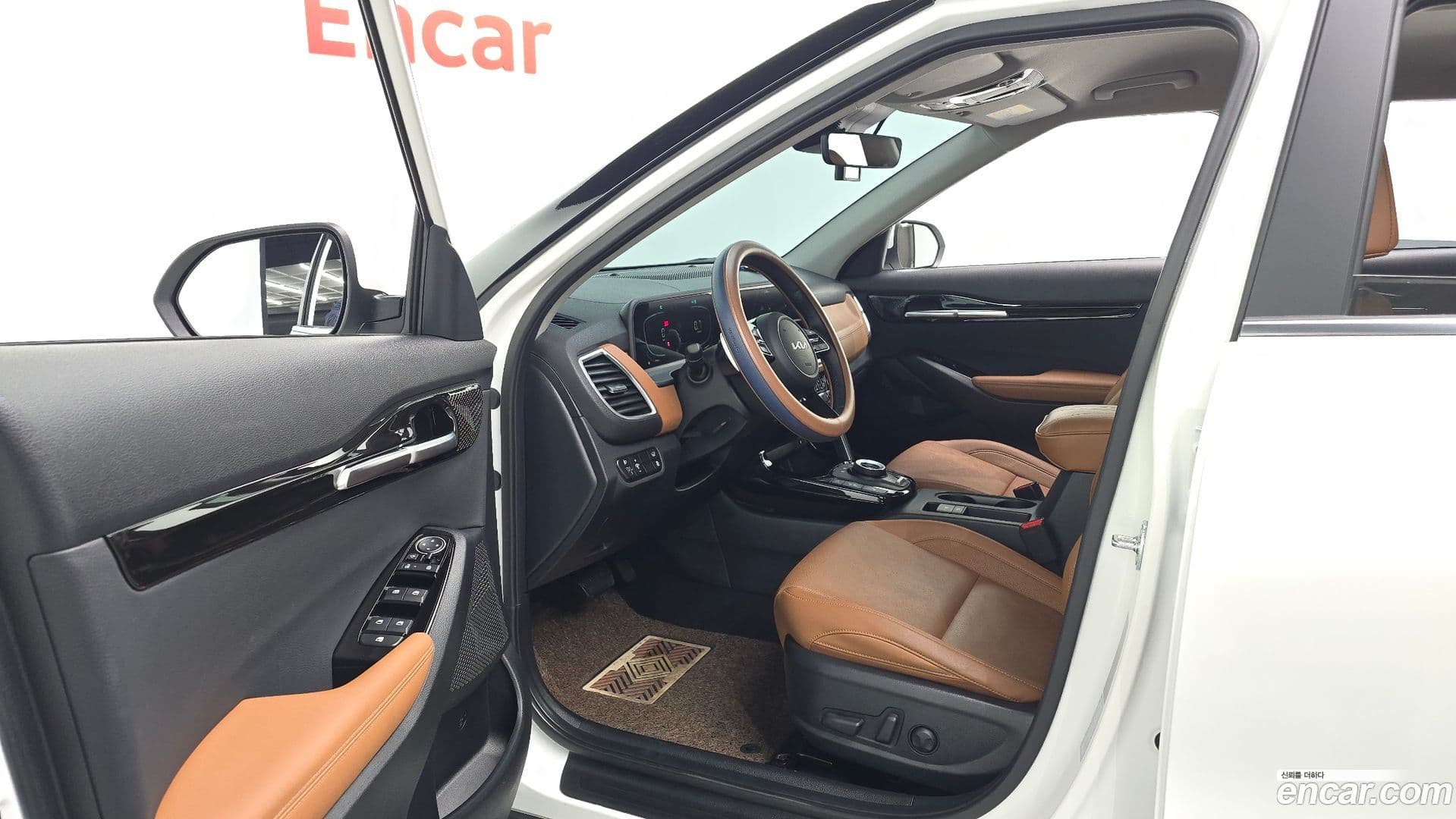 Main__Slider__Photo:Seltos Kia 2025.0-9