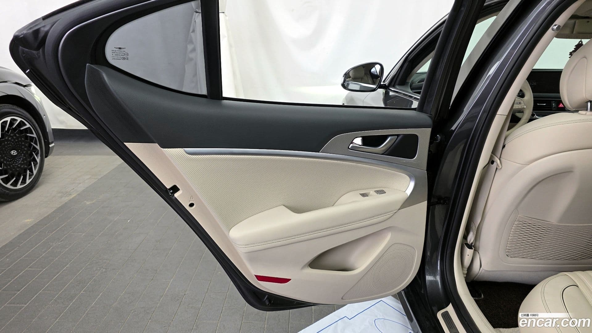 Main__Slider__Photo:G70 Genesis 2021.3-24