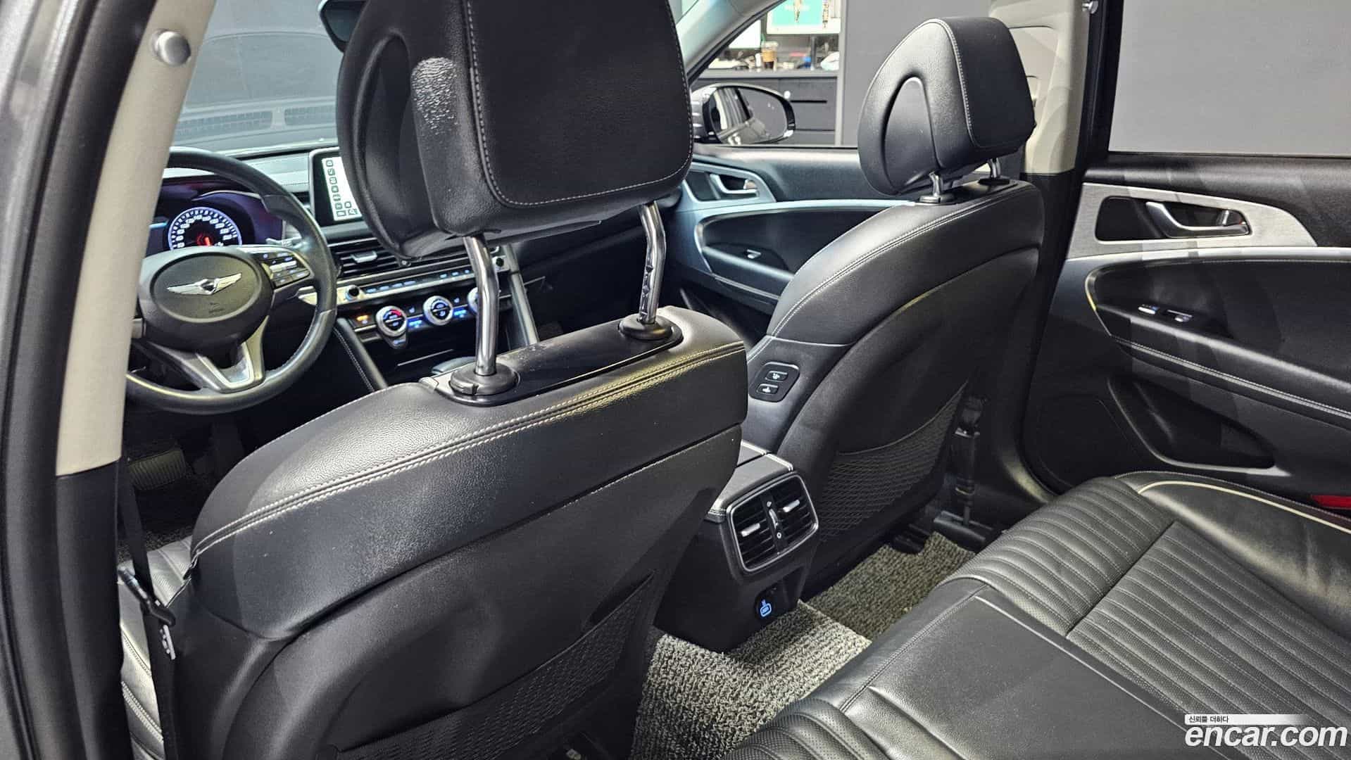 G70 Genesis 2018.8-INNER-036