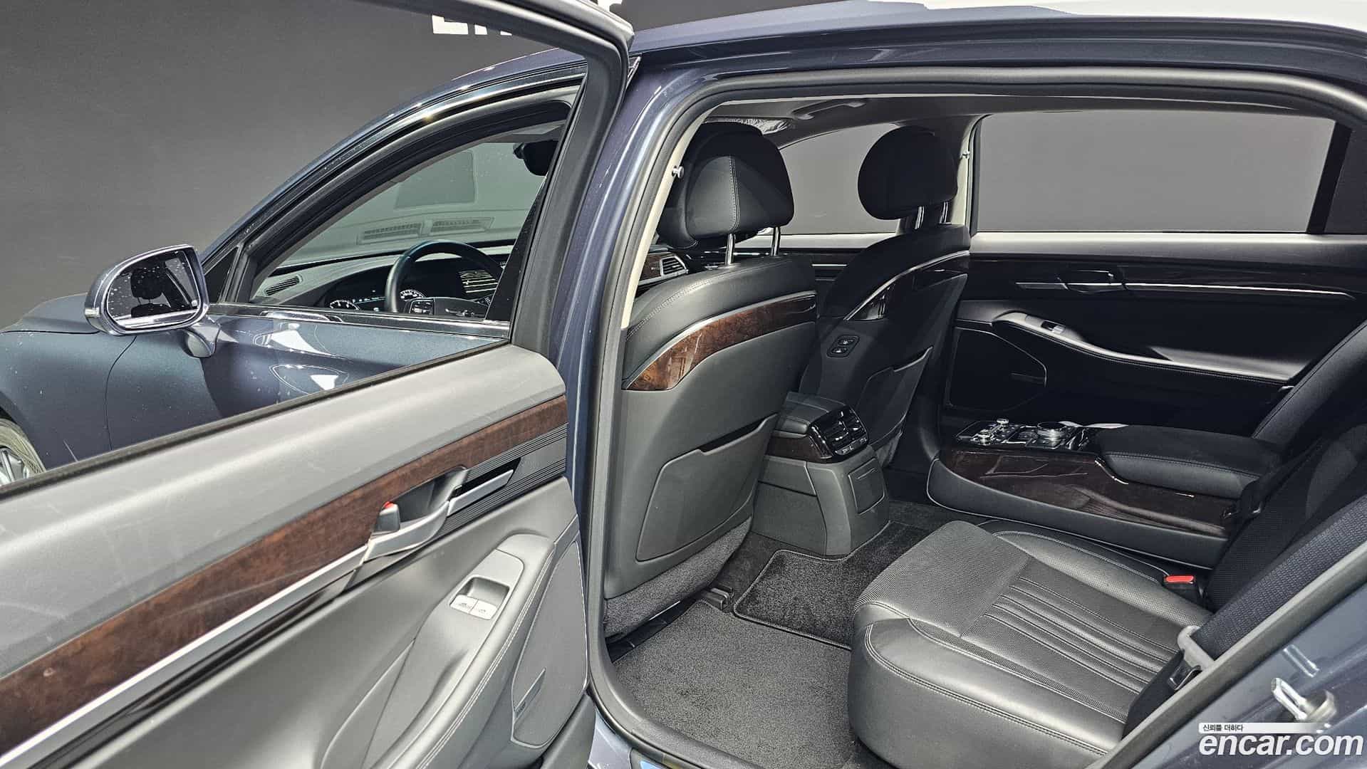 EQ900 Genesis 2016.1-OPTION-020