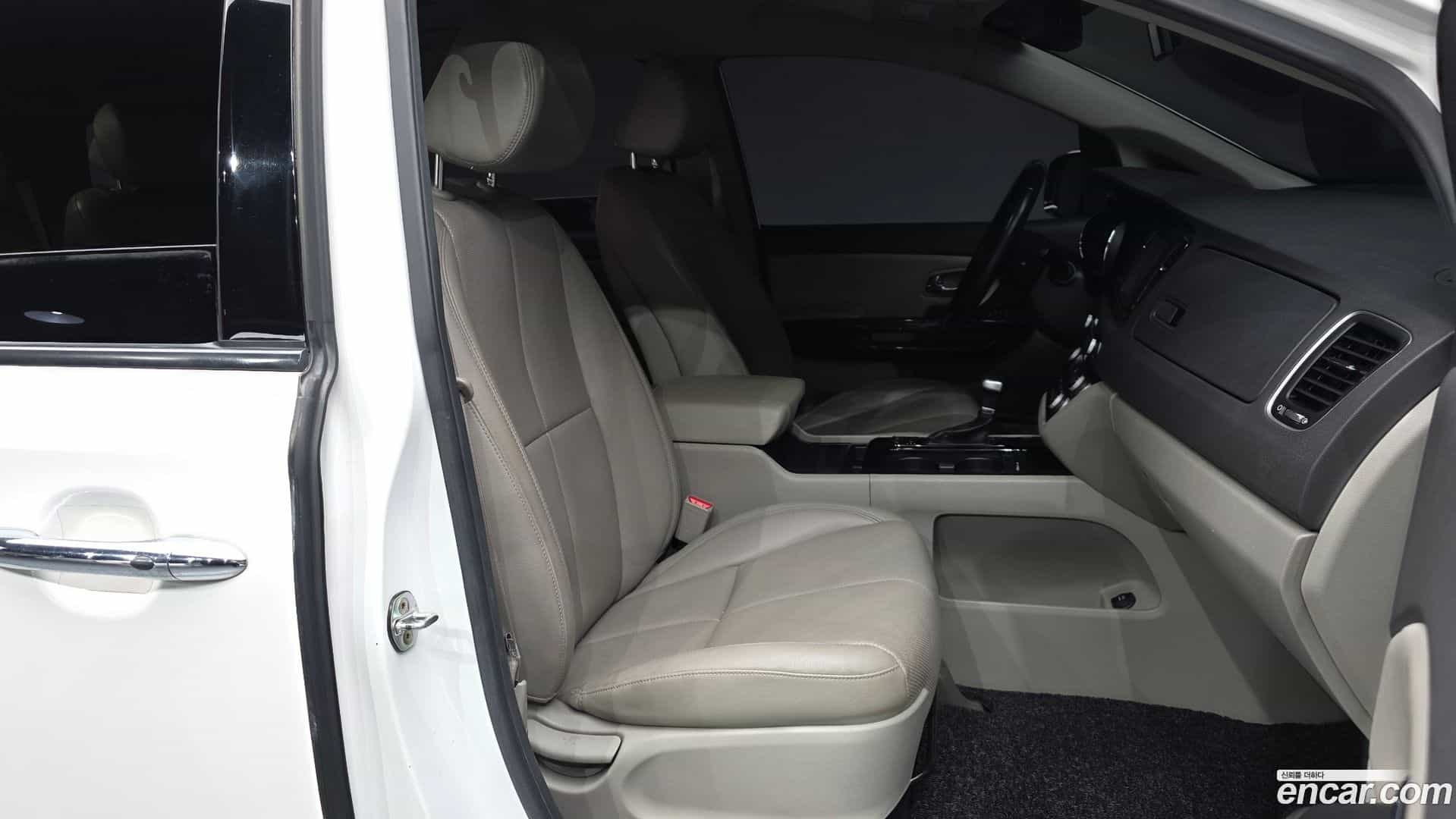 Canival Kia 2017.5-OPTION-015