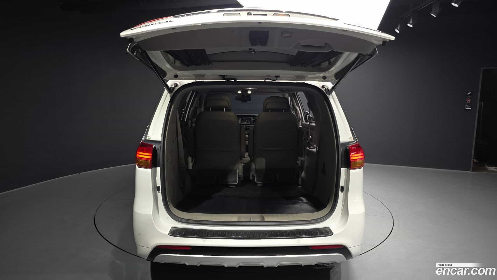 Canival Kia 2017.5-OPTION-024