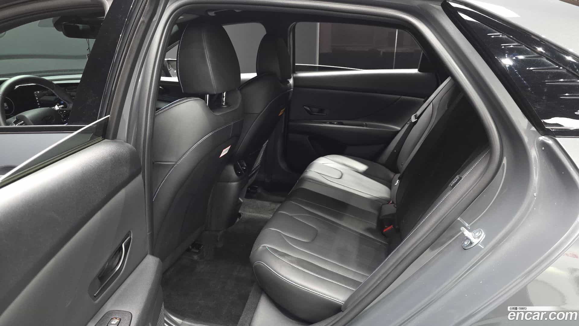 AVANTE Hyundai 2025.7-OPTION-023