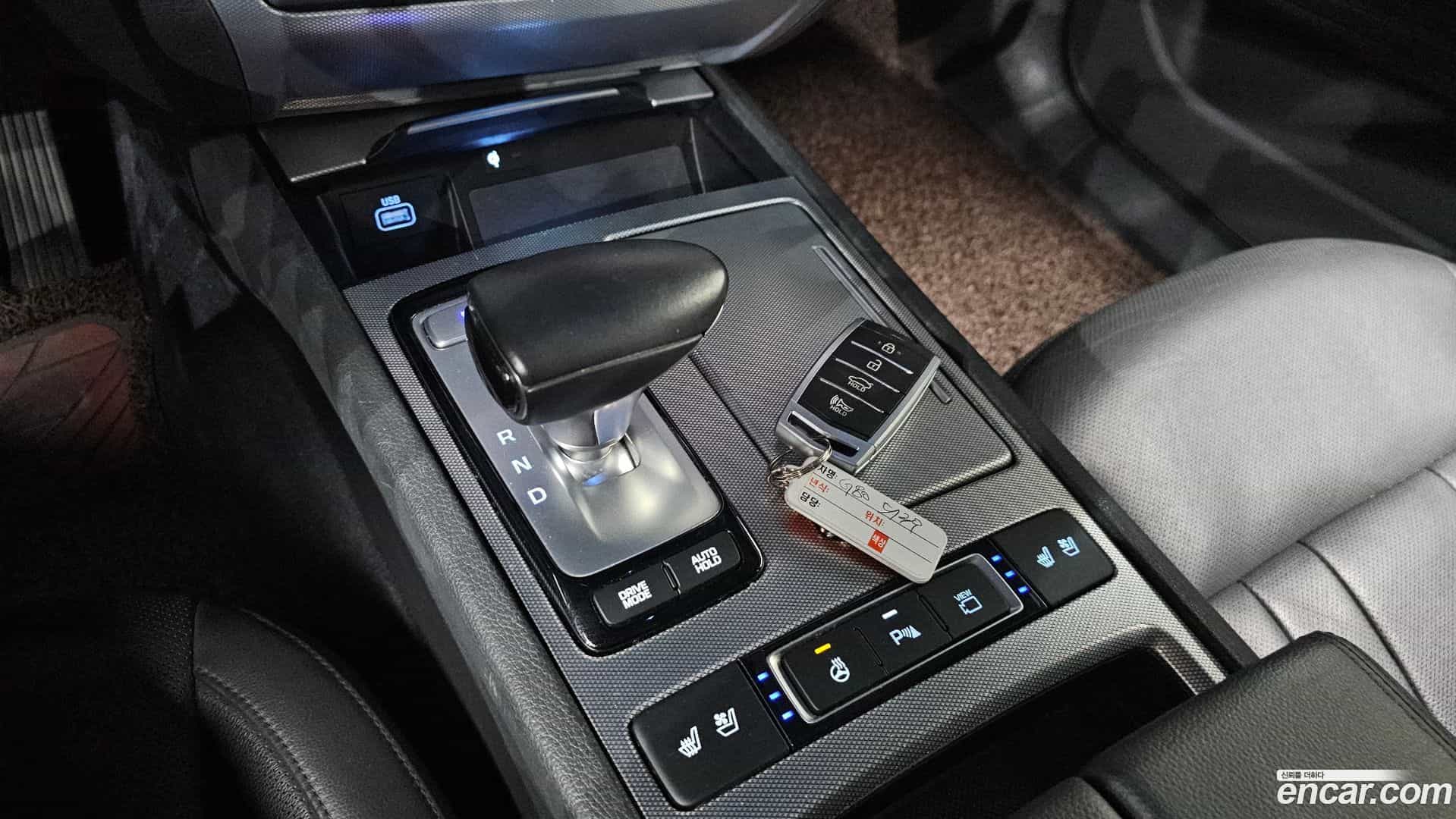 G80 Genesis 2019.4-INNER-009