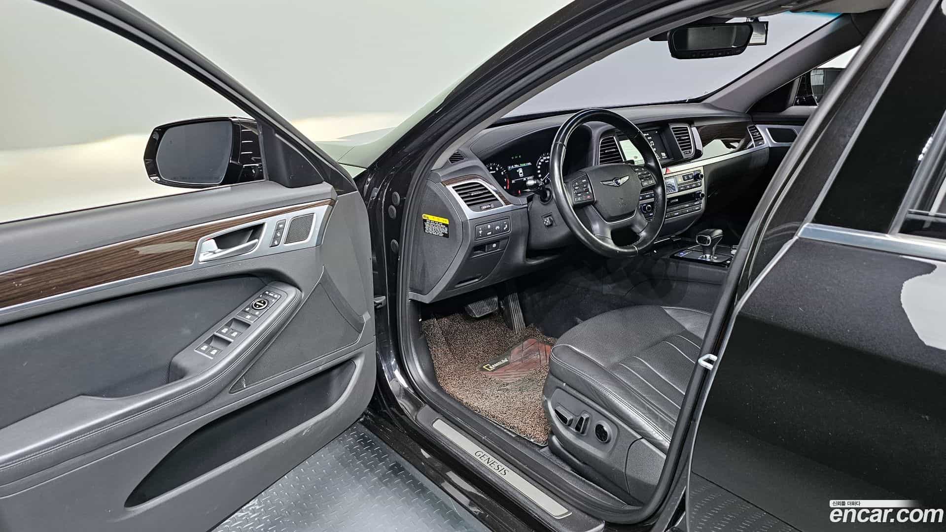G80 Genesis 2019.4-INNER-010