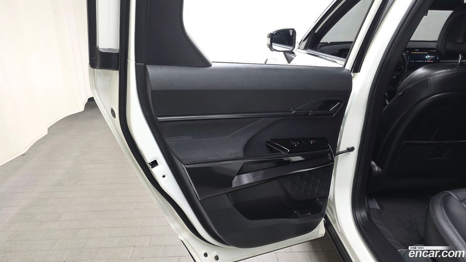 Main__Slider__Photo:Musso KG Mobility 2025.5-24