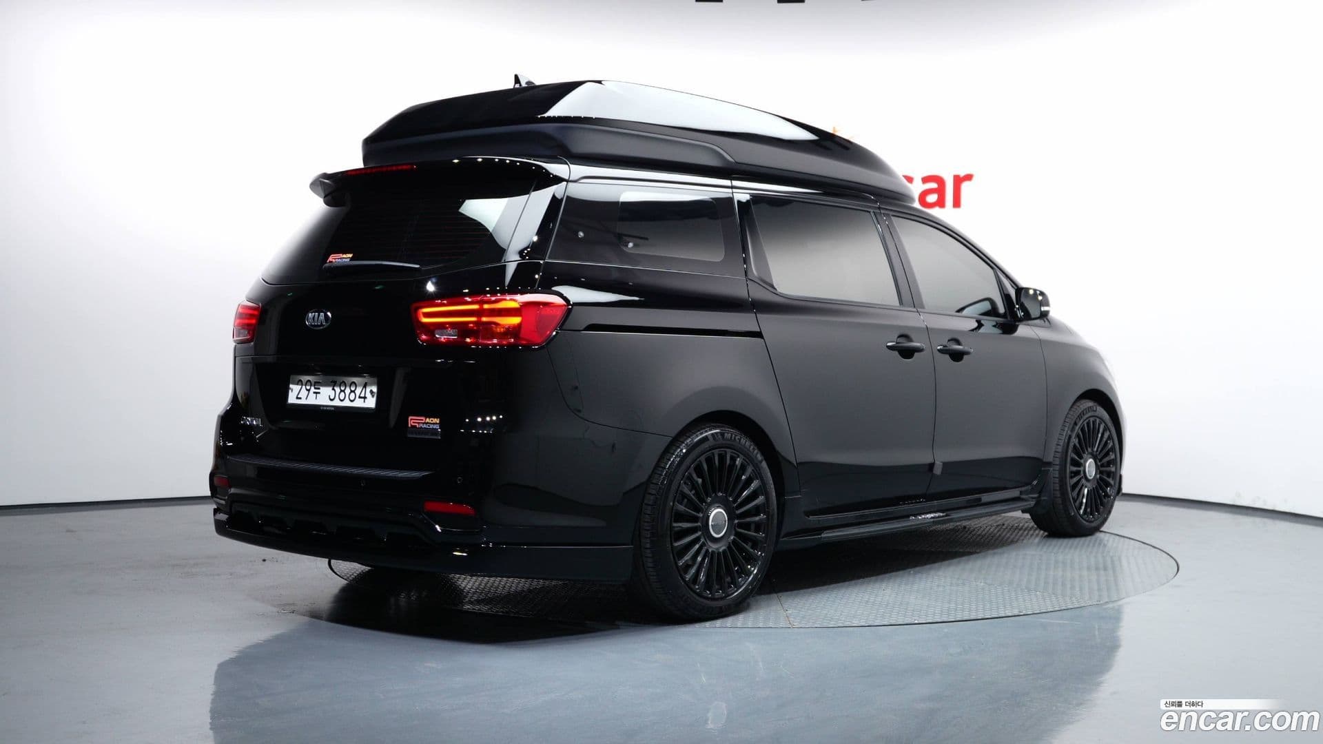 Main__Slider__Photo:Canival Kia 2018.11-1