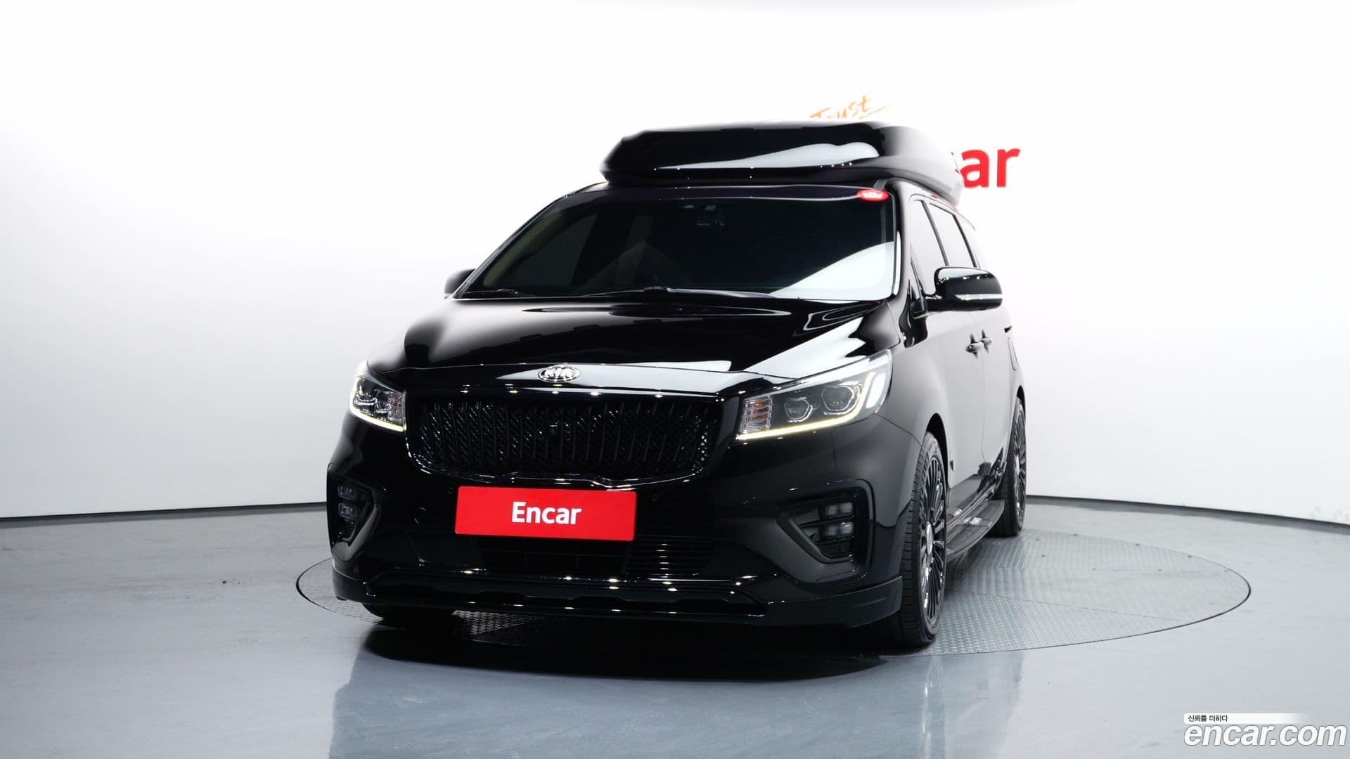 Main__Slider__Photo:Canival Kia 2018.11-2