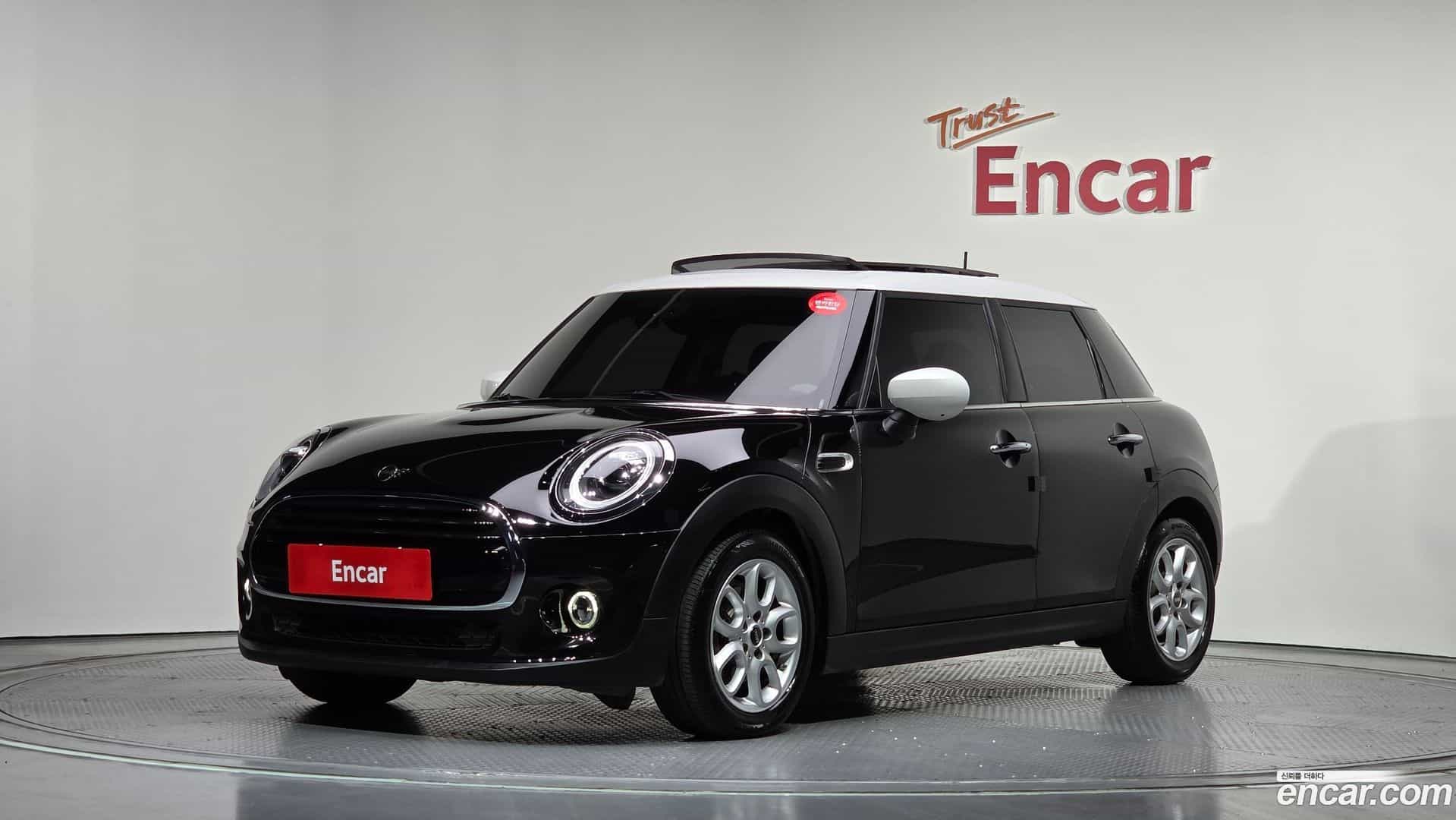 Cooper Mini 2020.11-OUTER-001
