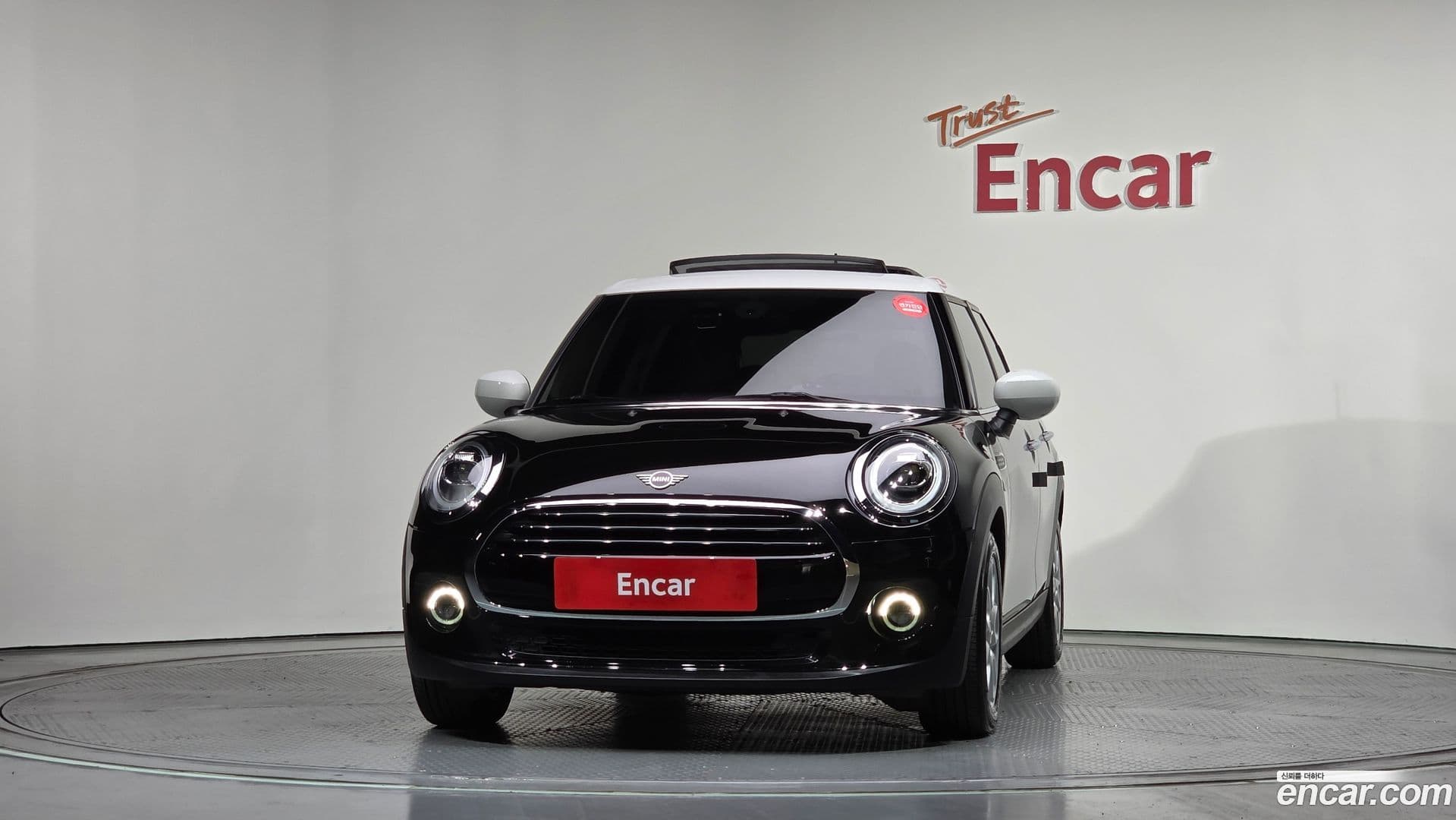 Main__Slider__Photo:Cooper Mini 2020.11-2