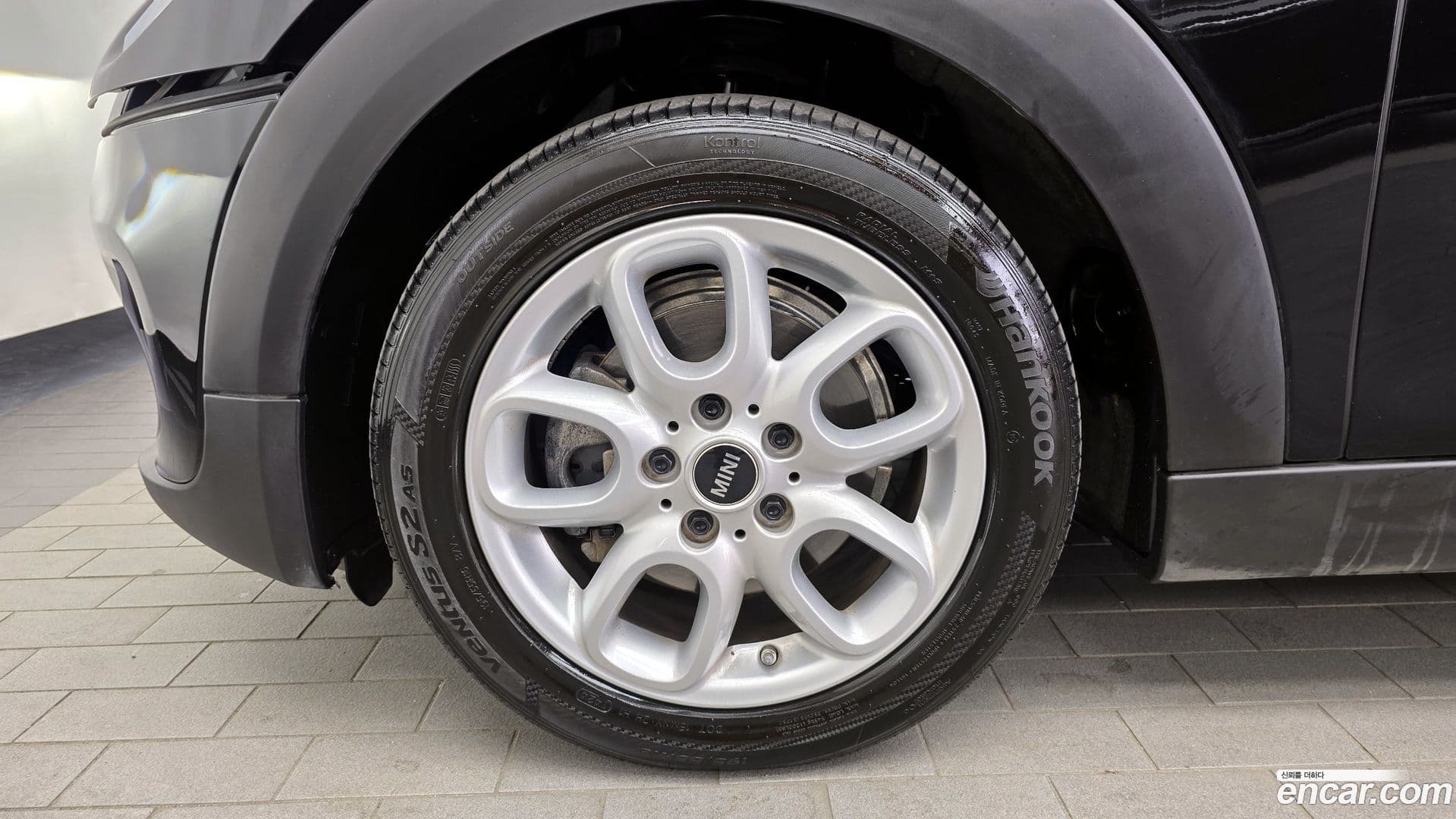Main__Slider__Photo:Cooper Mini 2020.11-4