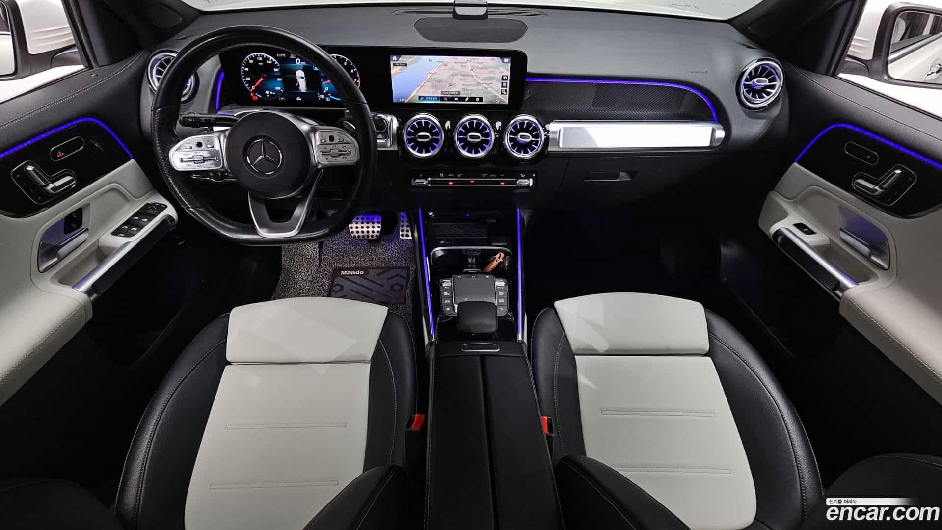 GLB-Class Mercedes-Benz 2021.1-INNER-007