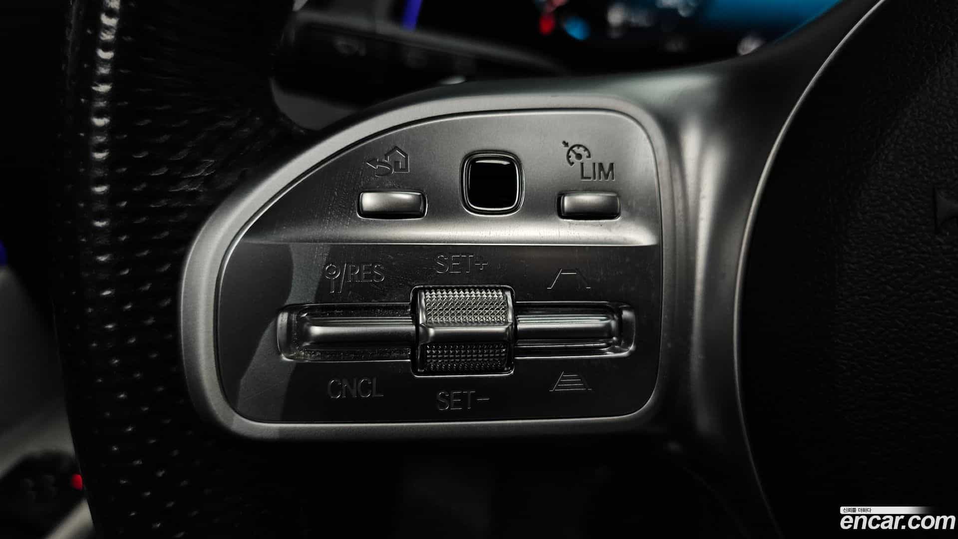 GLB-Class Mercedes-Benz 2021.1-OPTION-023