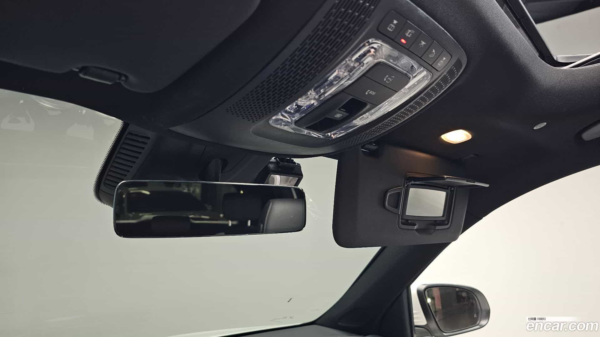 GLB-Class Mercedes-Benz 2021.1-OPTION-041