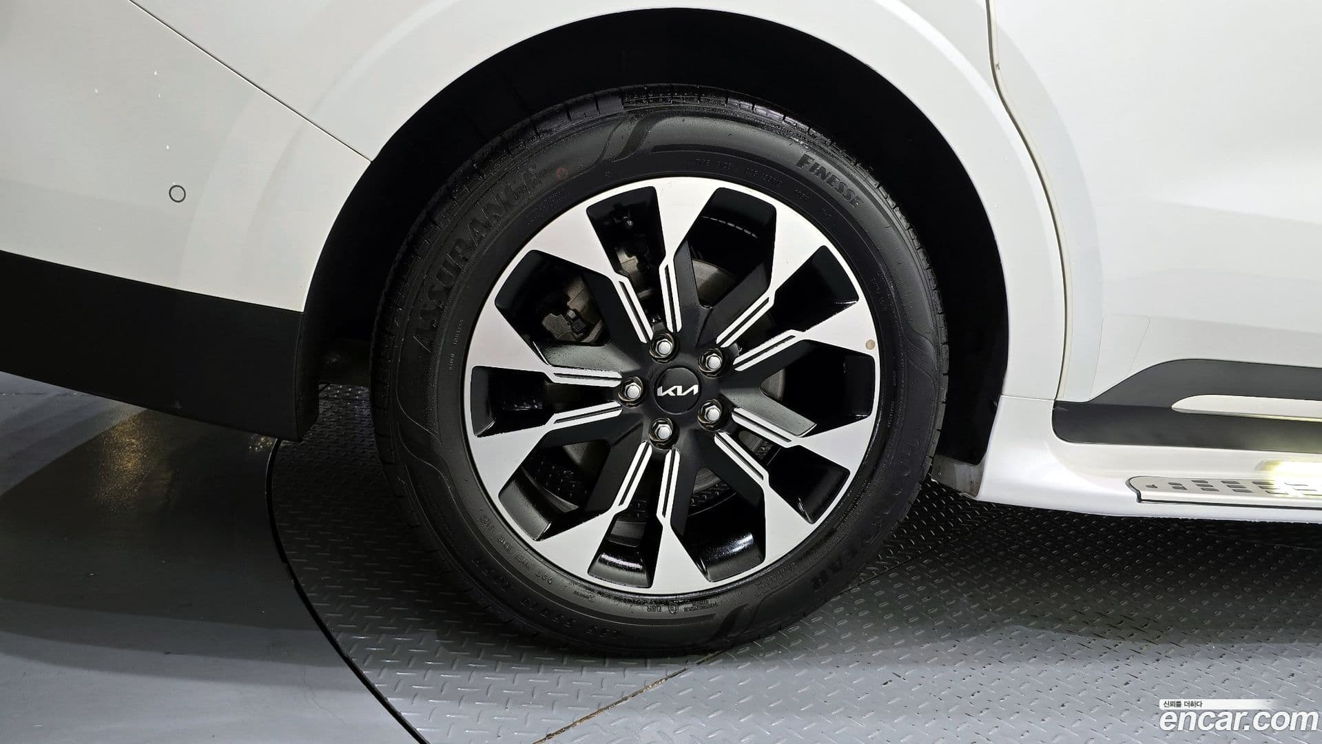 Main__Slider__Photo:Canival Kia 2021.8-4