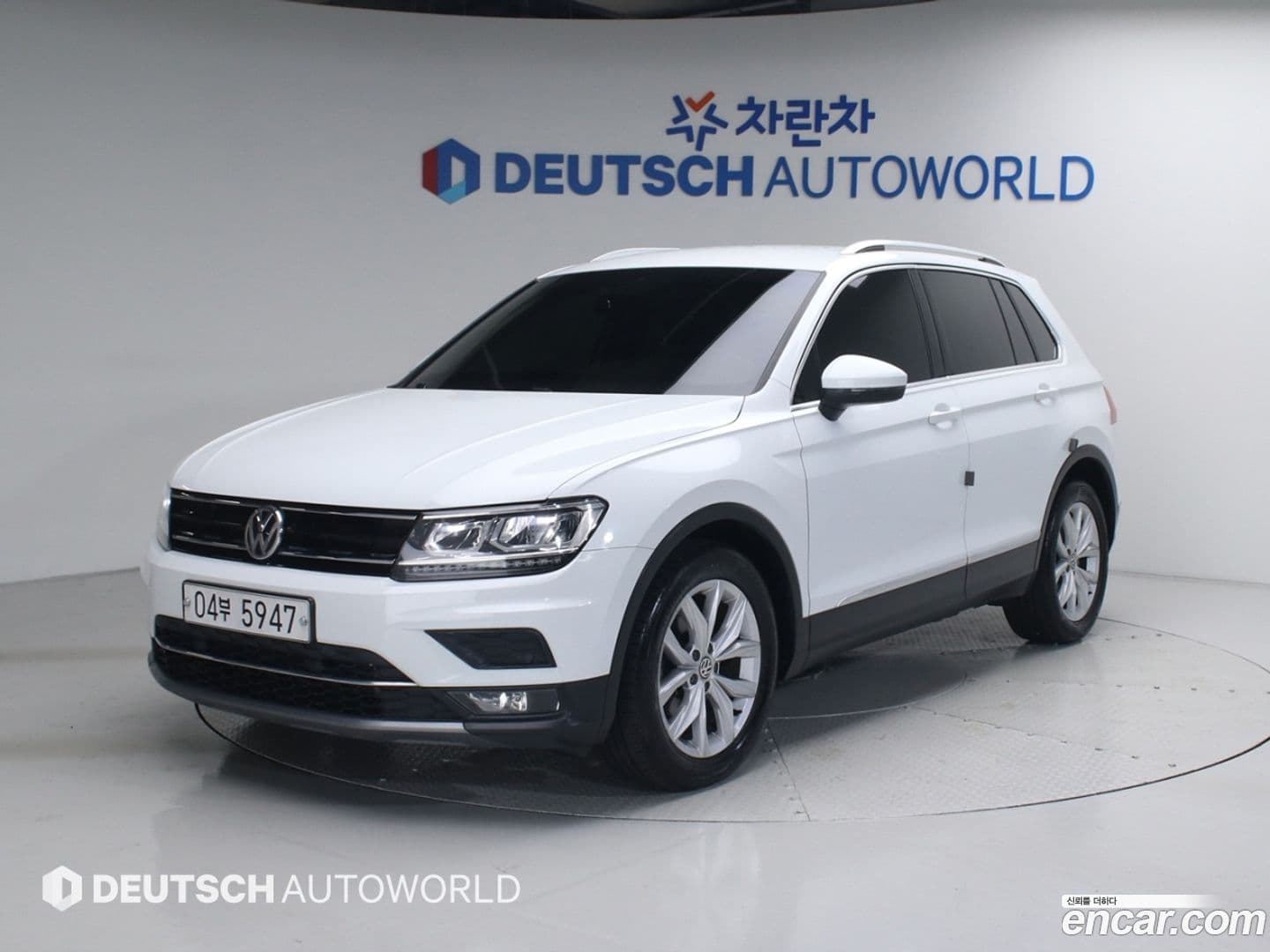 Main__Slider__Photo:Tiguan Volkswagen 2018.5-0