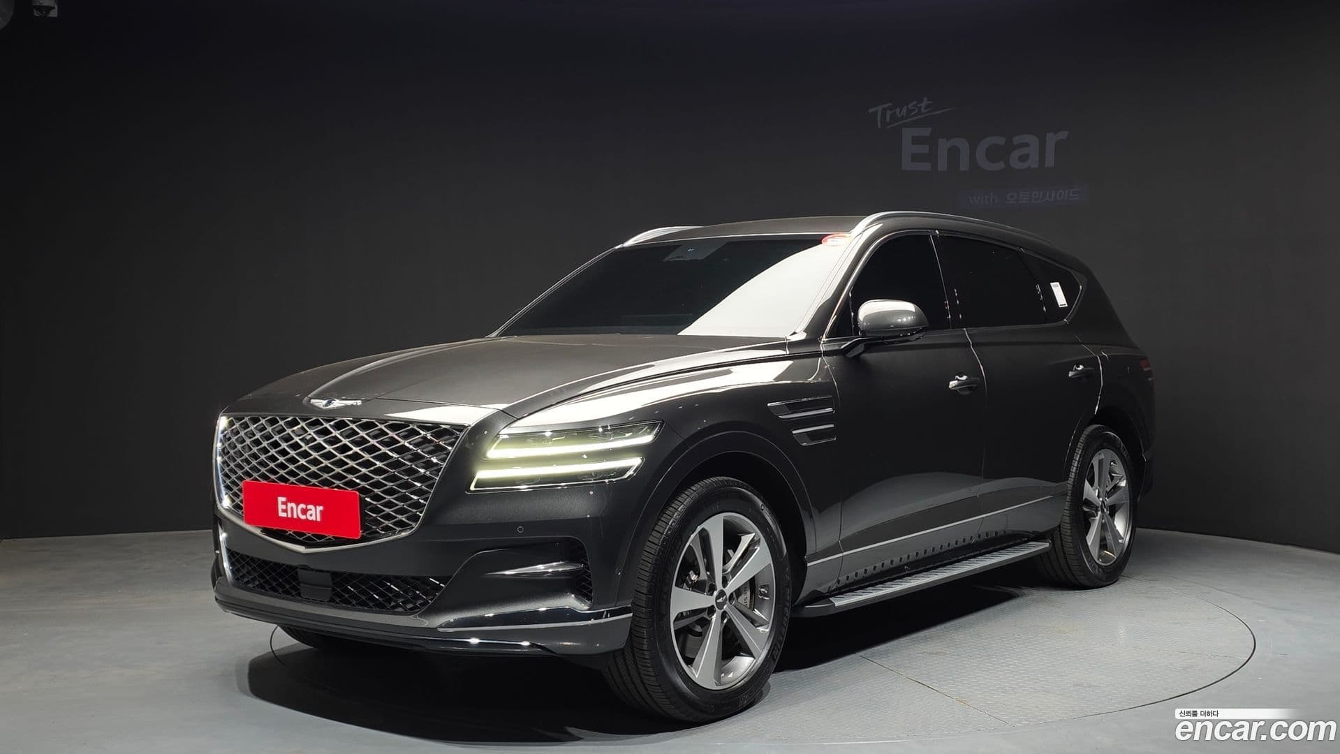 Main__Slider__Photo:GV80 Genesis 2023.8-0