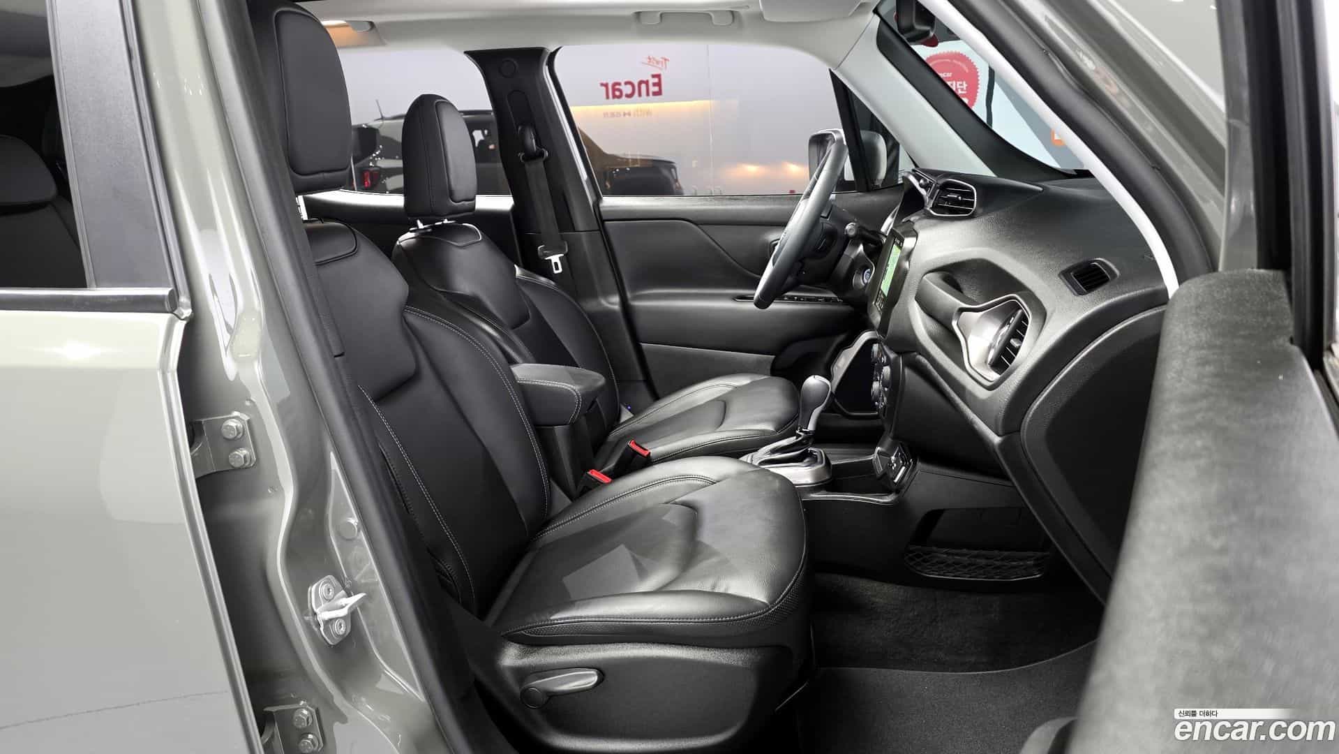 Renegade Jeep 2022.11-OPTION-015
