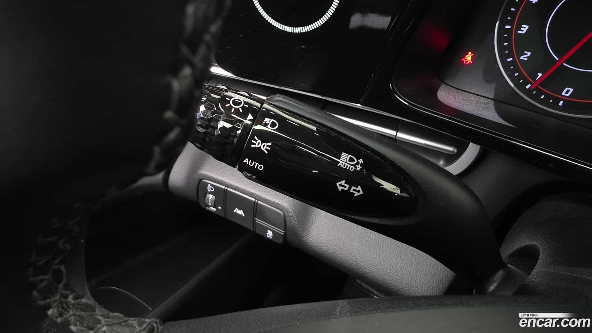 AVANTE Hyundai 2021.11-OPTION-021