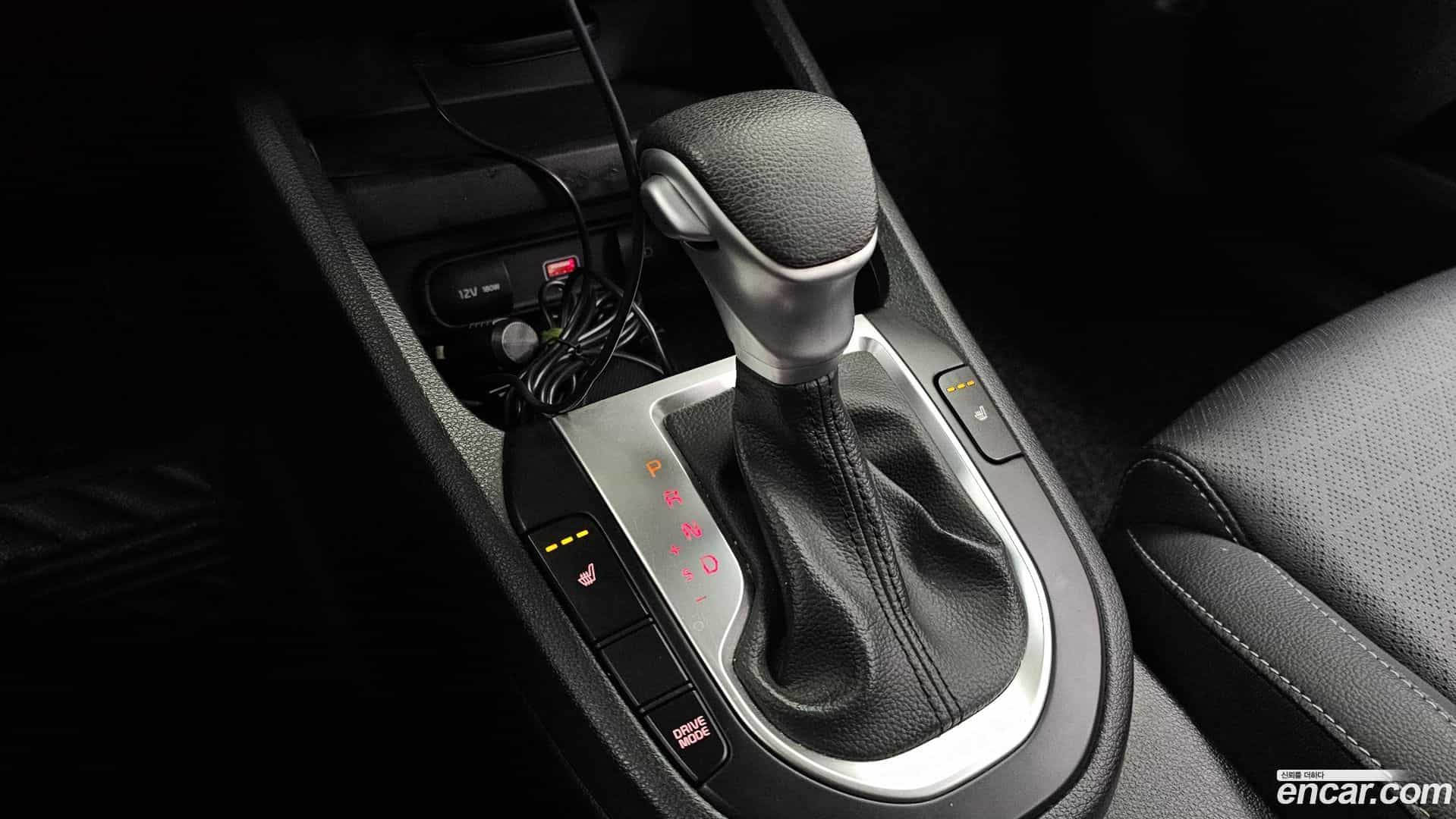 K3 Kia 2022.0-INNER-009