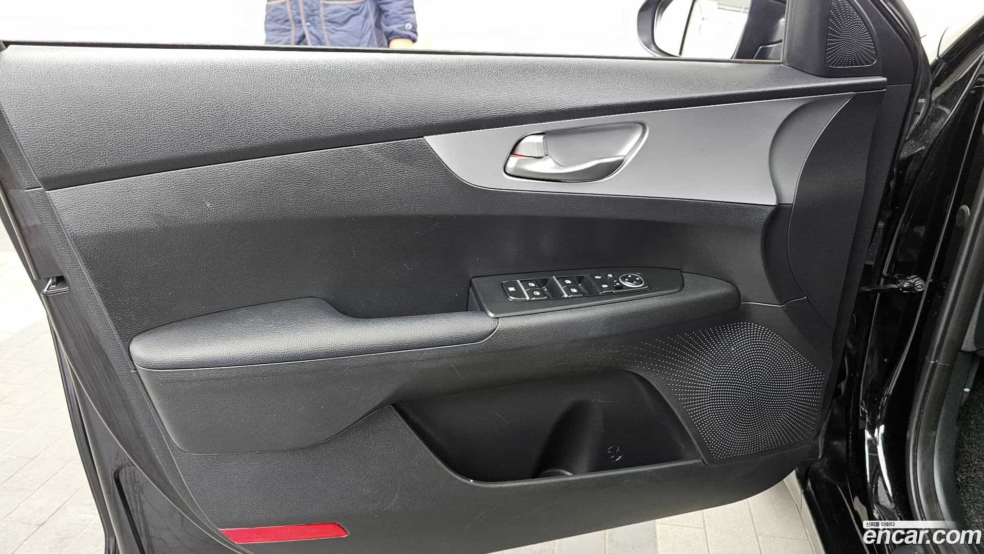 K3 Kia 2022.0-INNER-034
