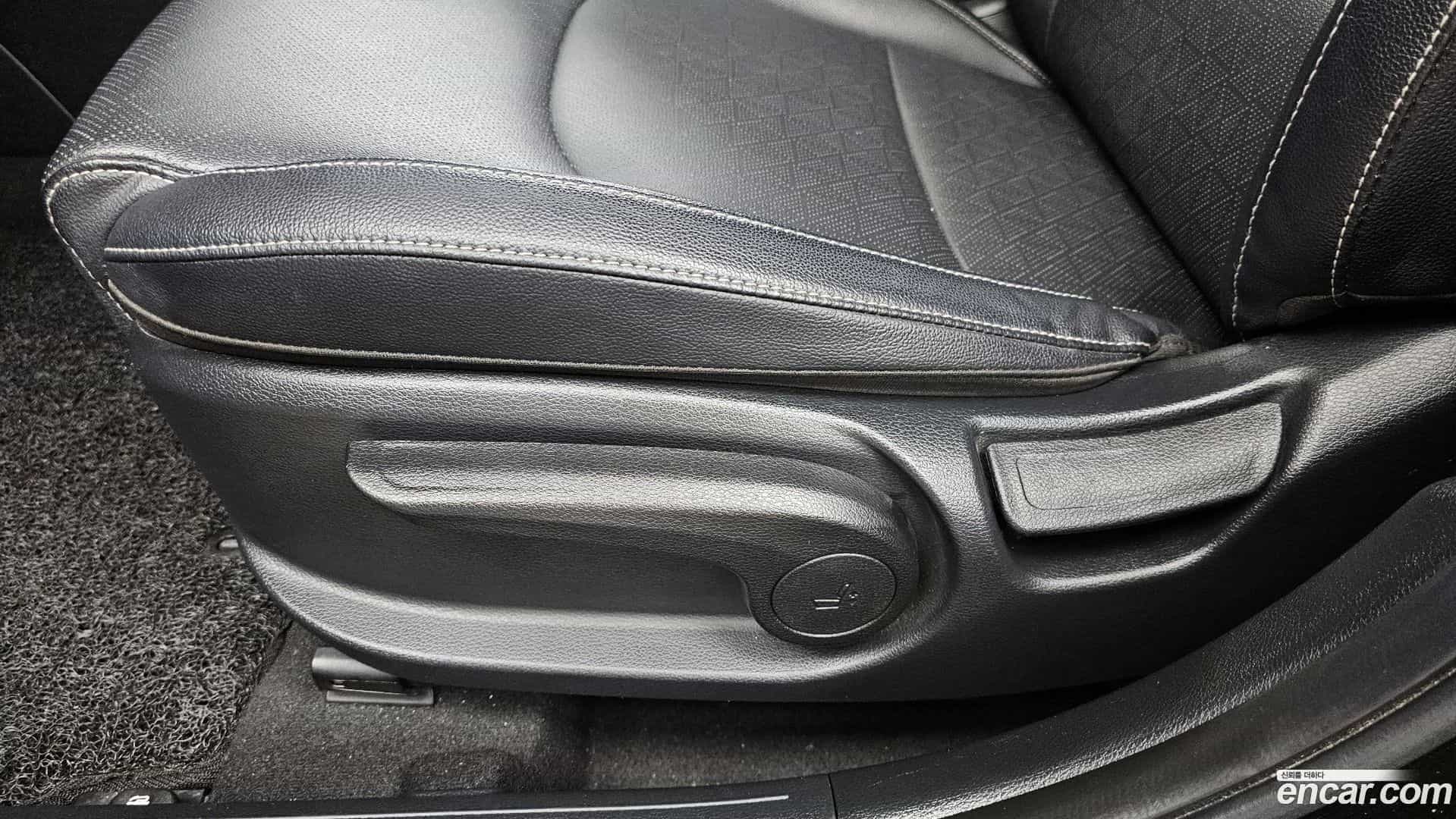 K3 Kia 2022.0-OPTION-044