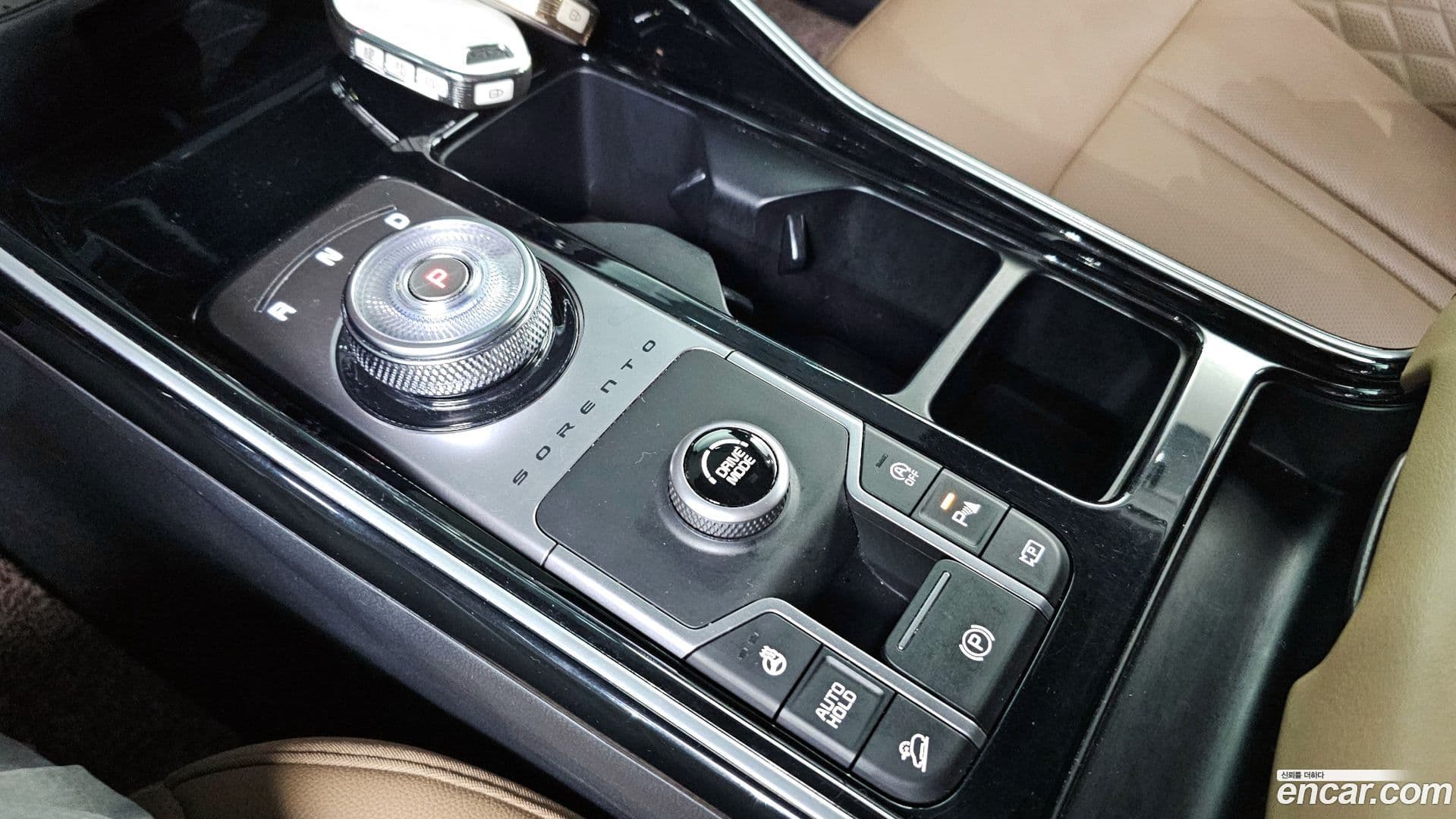 Main__Slider__Photo:Sorento Kia 2024.1-8