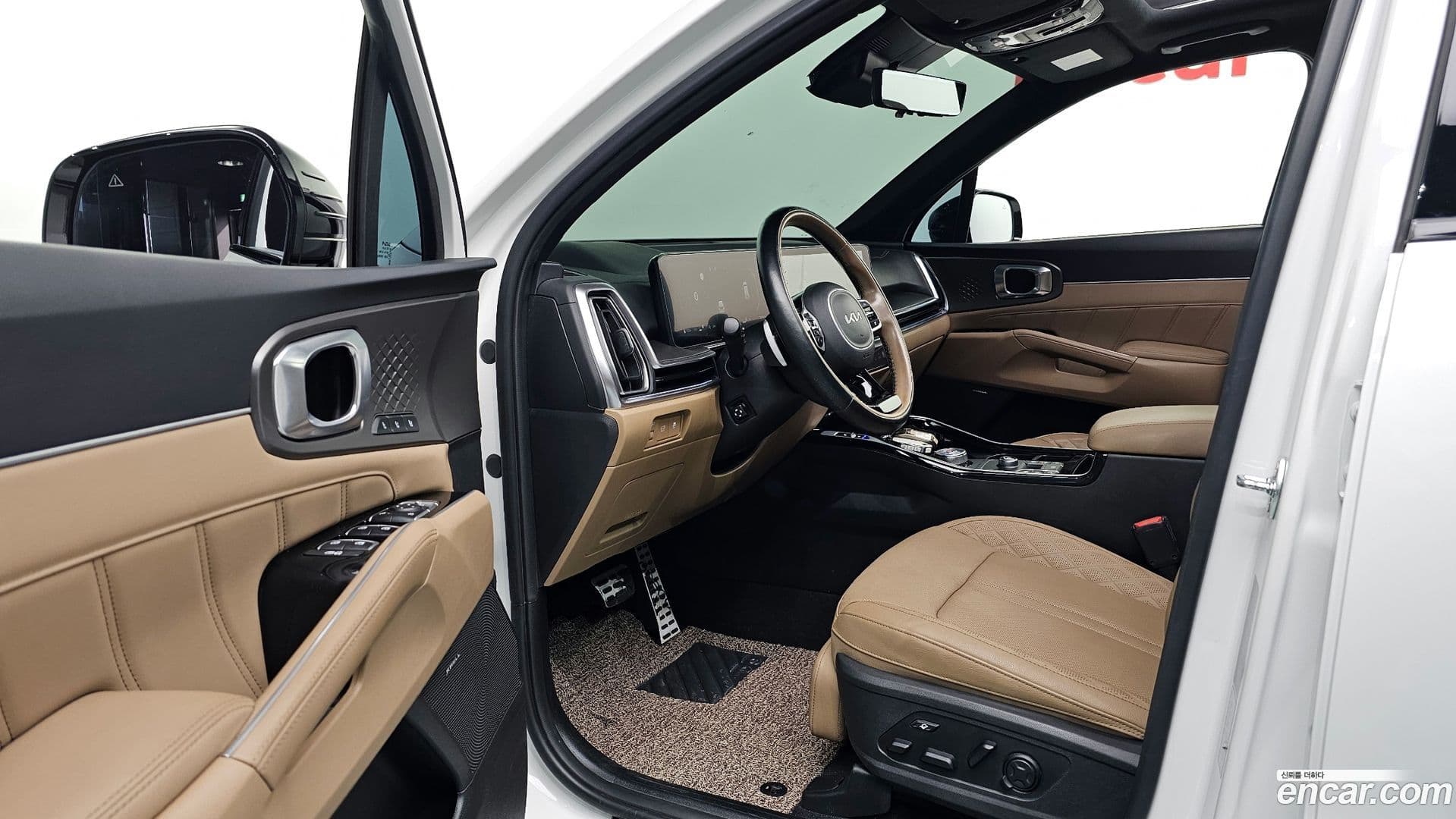 Main__Slider__Photo:Sorento Kia 2024.1-9