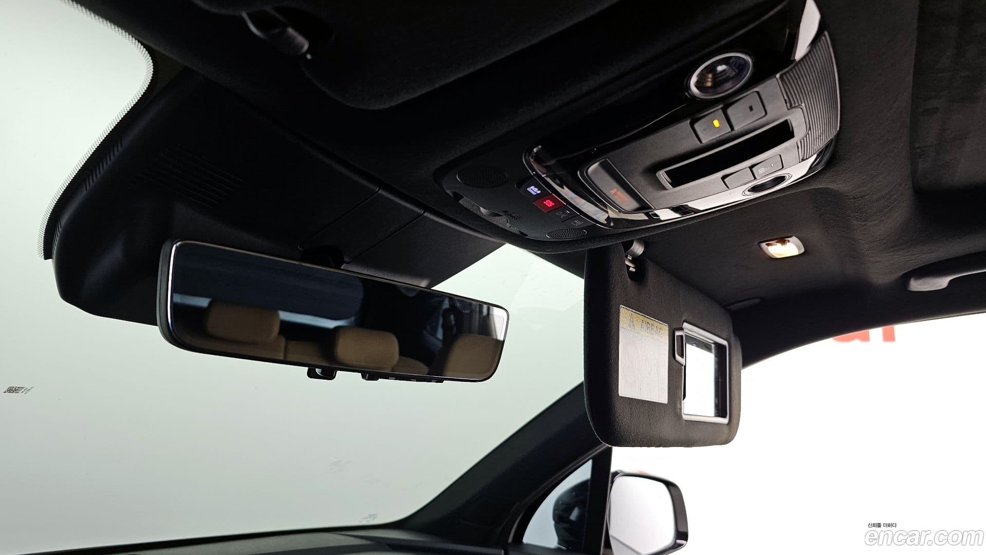 Main__Slider__Photo:Sorento Kia 2024.1-16