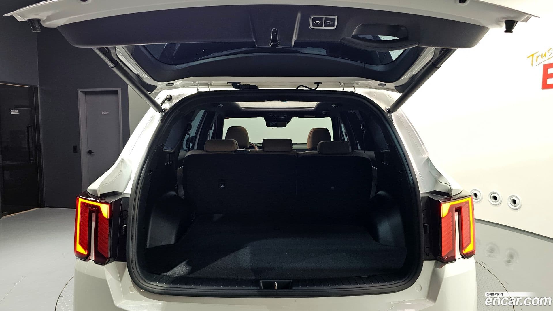 Main__Slider__Photo:Sorento Kia 2024.1-19