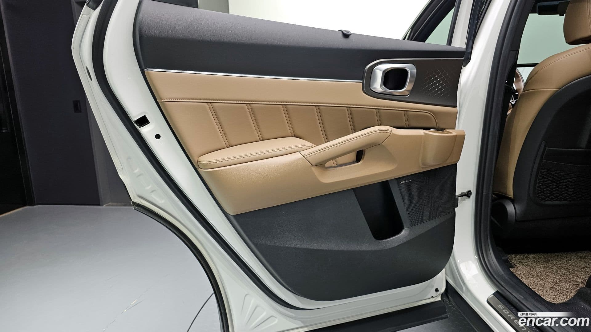 Main__Slider__Photo:Sorento Kia 2024.1-24