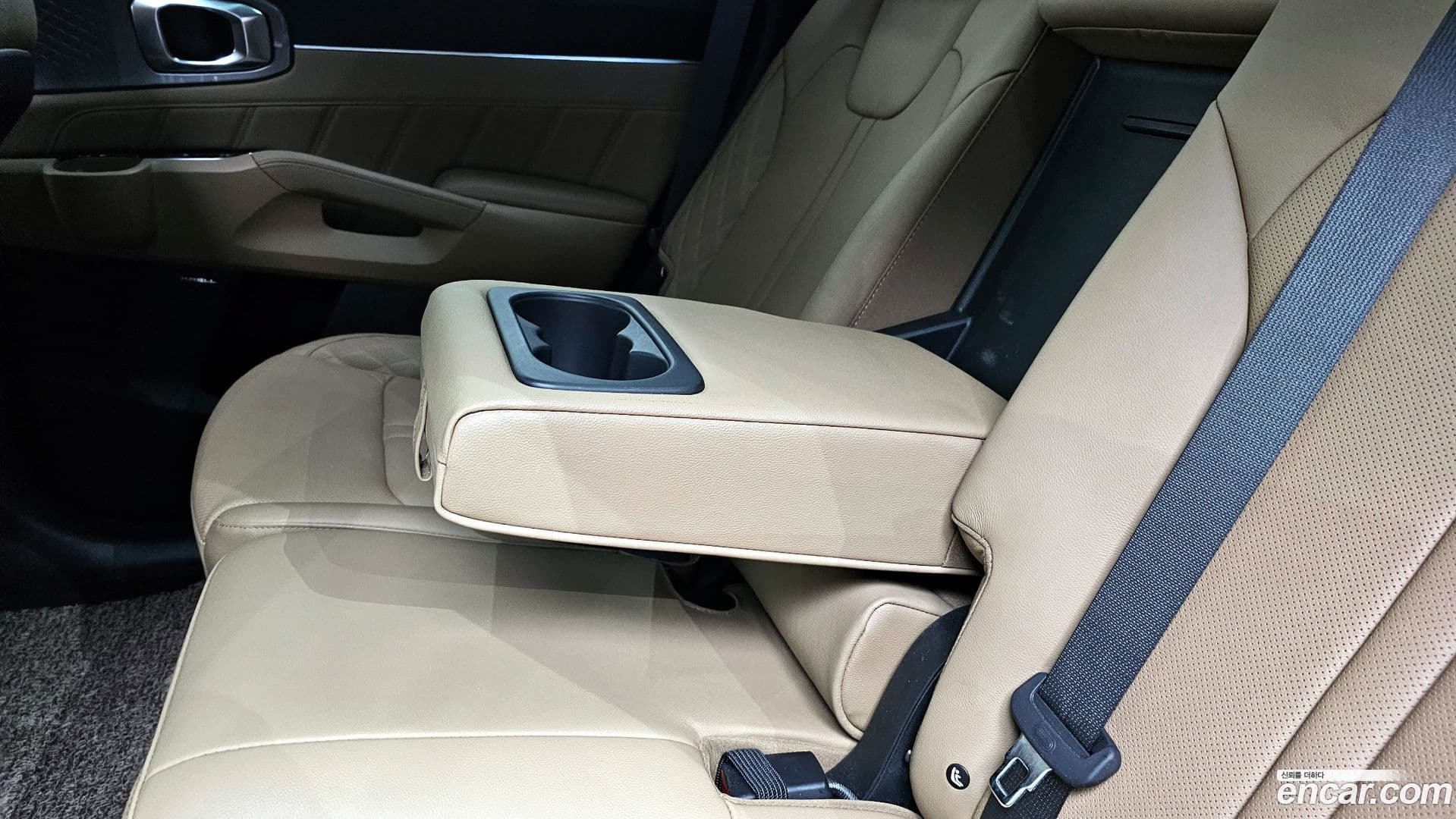 Main__Slider__Photo:Sorento Kia 2024.1-28