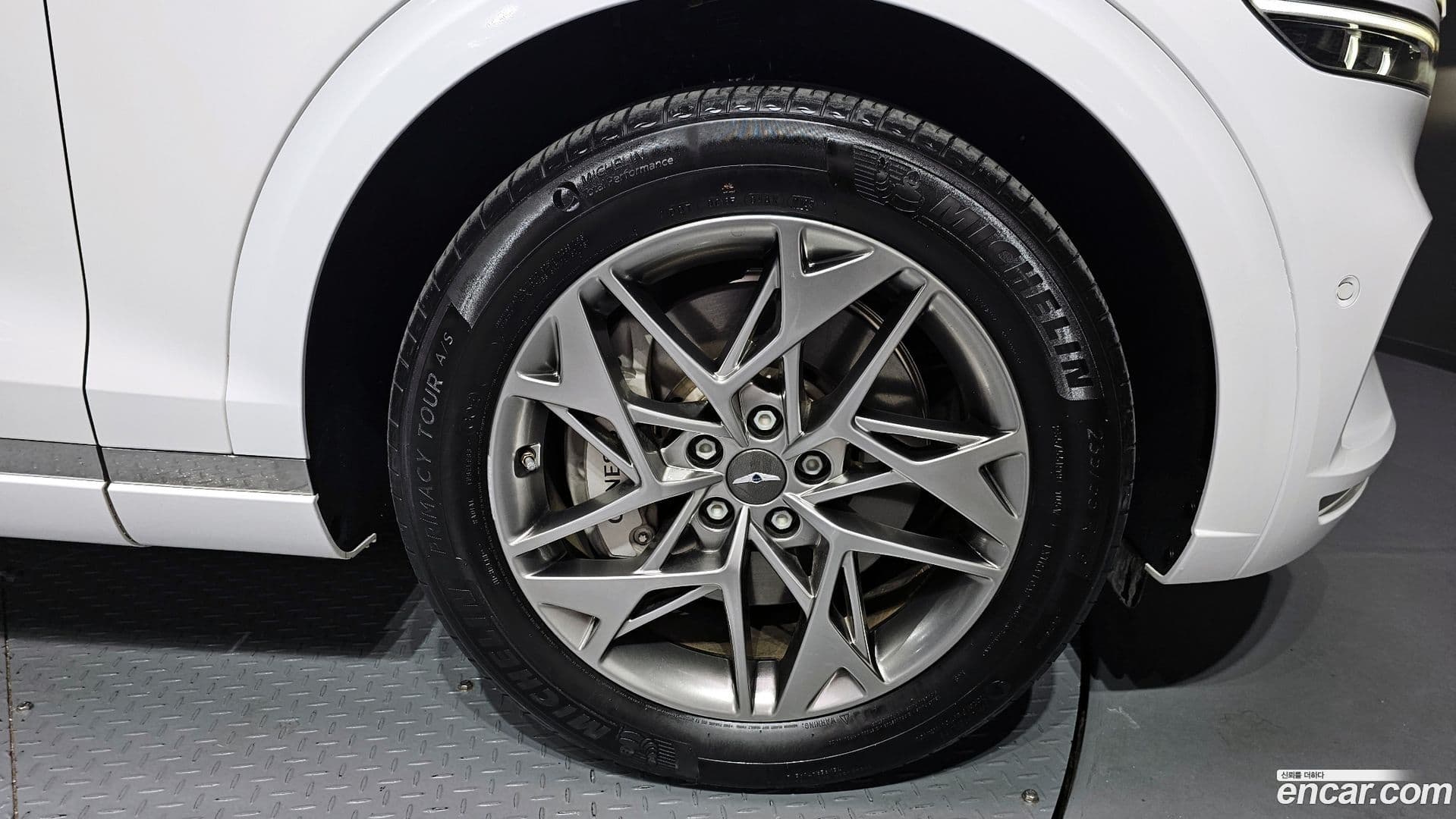 Main__Slider__Photo:GV70 Genesis 2023.3-20