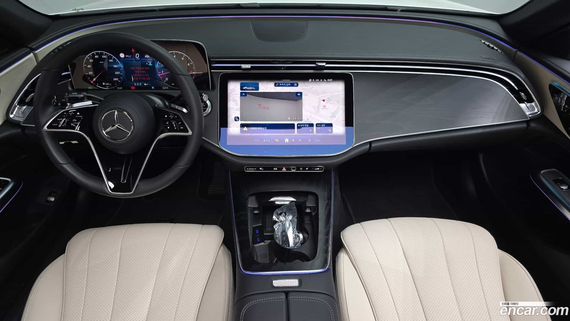 E-Class Mercedes-Benz 2025.10-INNER-007