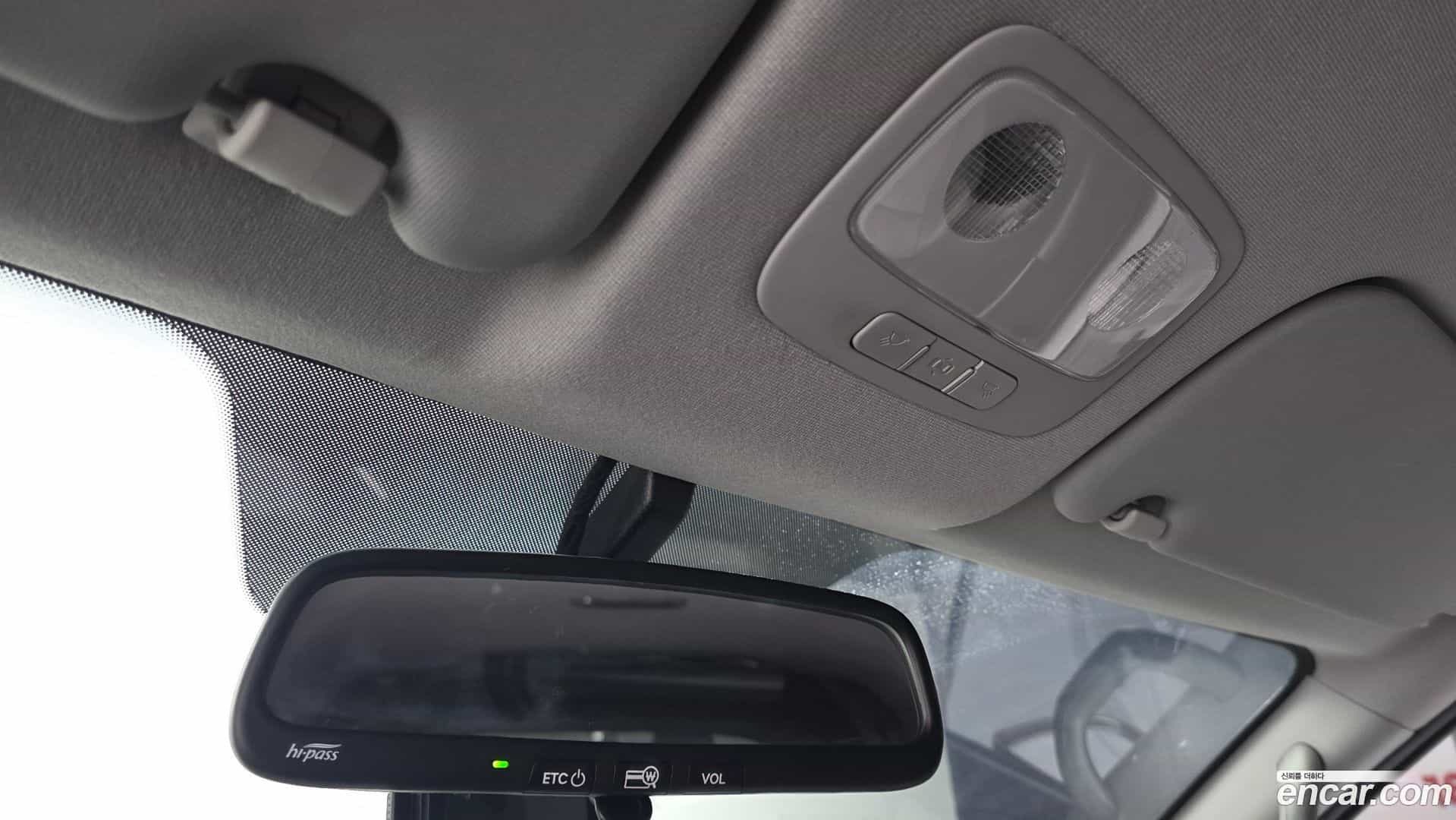 Starex Hyundai 2018.9-OPTION-019