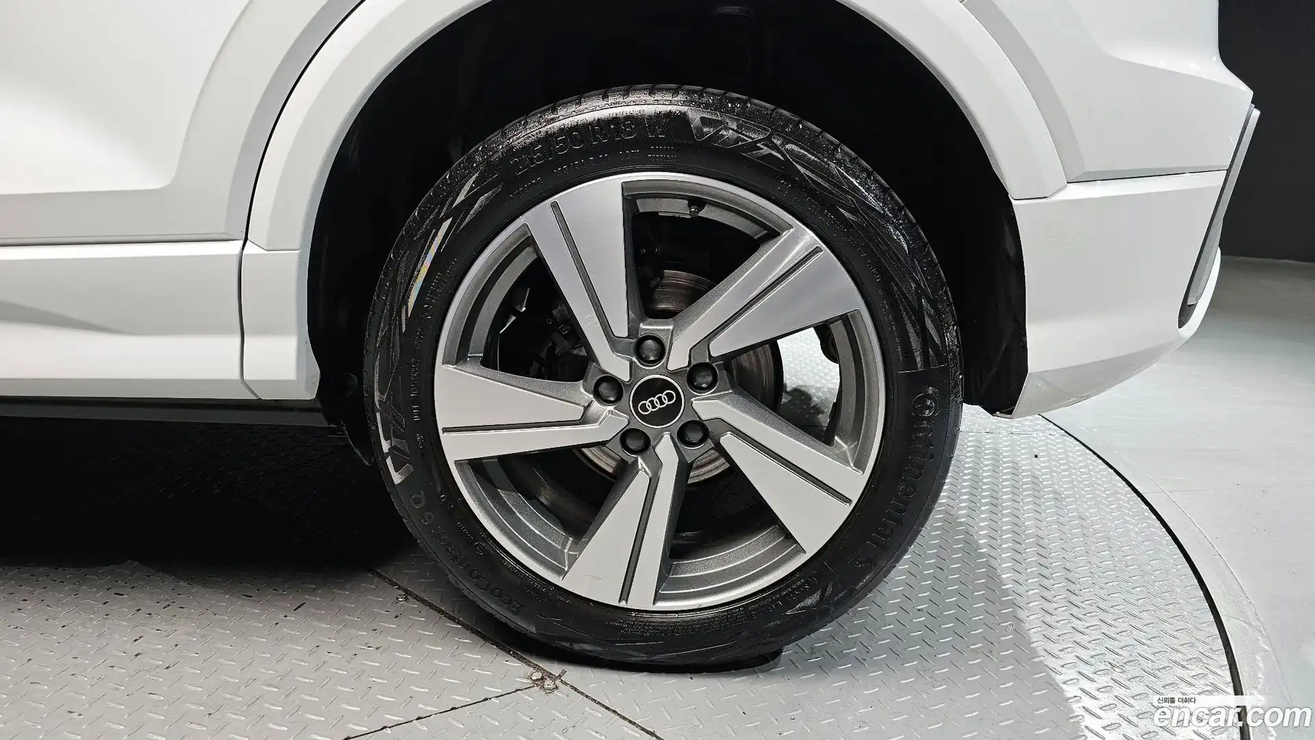 Q2 Audi 2023.2-OUTER-031