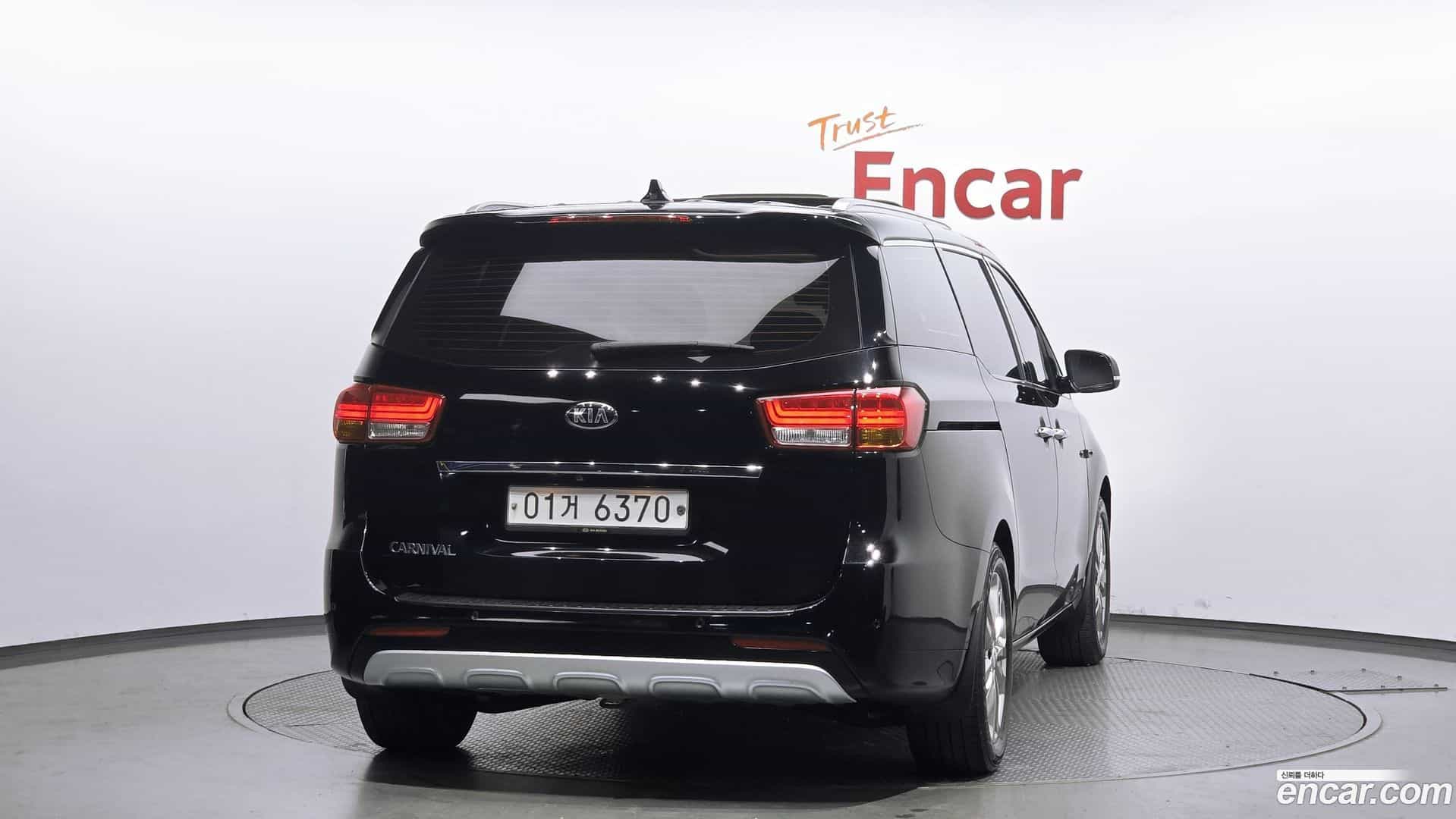 Canival Kia 2017.1-OUTER-004
